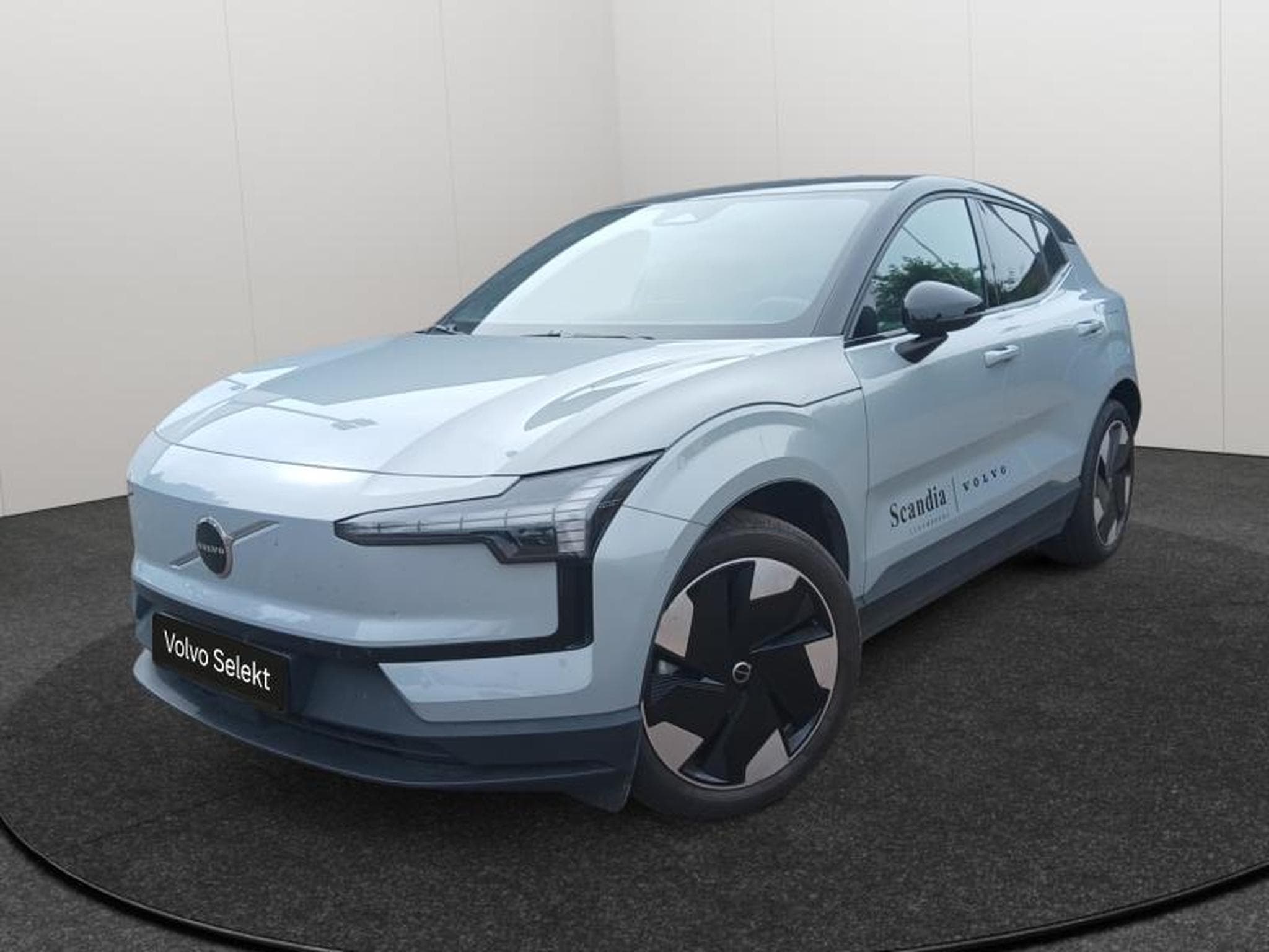 Volvo EX30 Plus (2025) - Photo 1