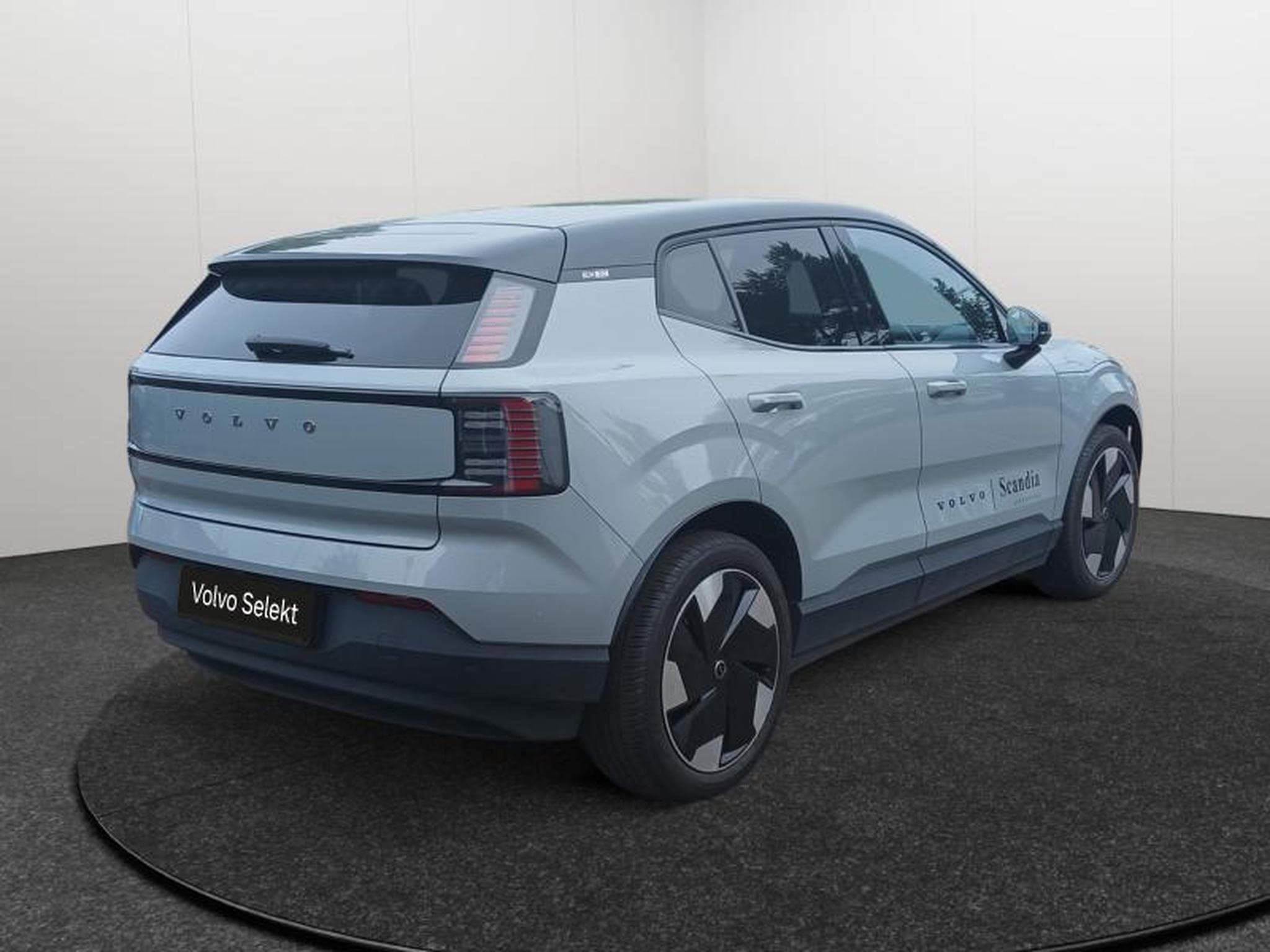Volvo EX30 Plus (2025) - Photo 2