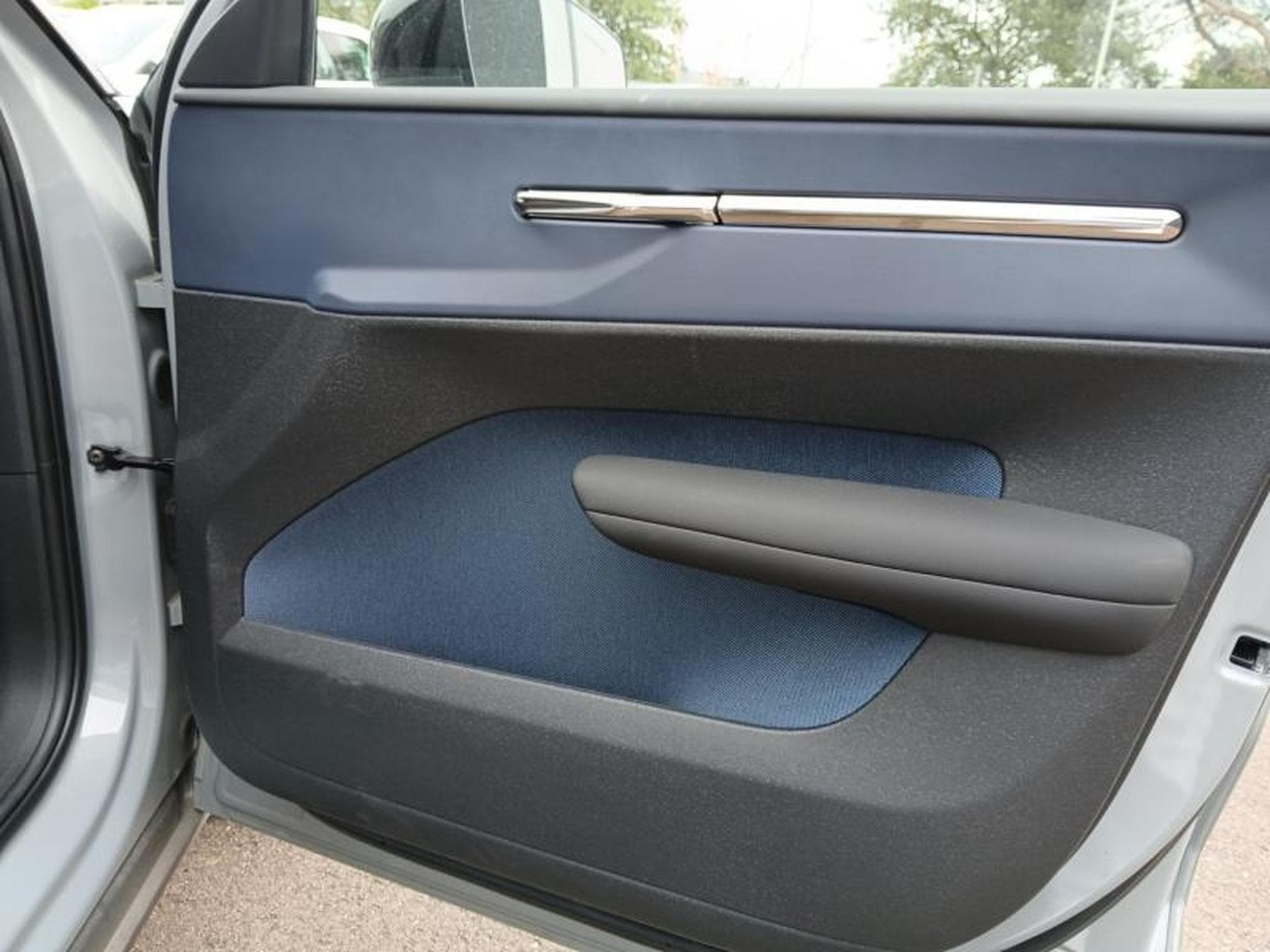 Volvo EX30 Plus (2025) - Photo 21