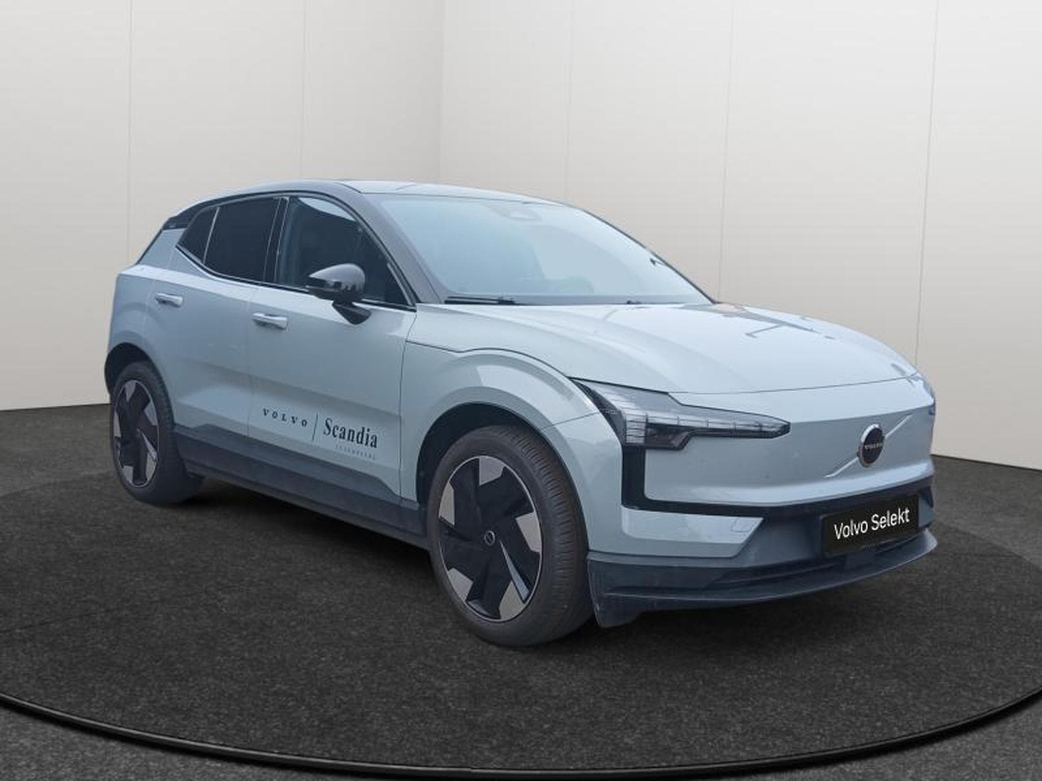 Volvo EX30 Plus (2025) - Photo 8