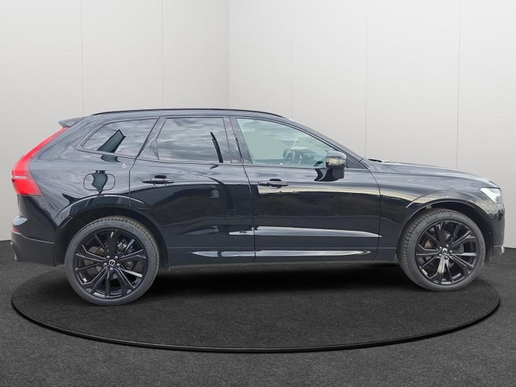 Volvo XC60 FACELIFT B5 AWD Black Edition Plus / Essence (2025) - Photo 7