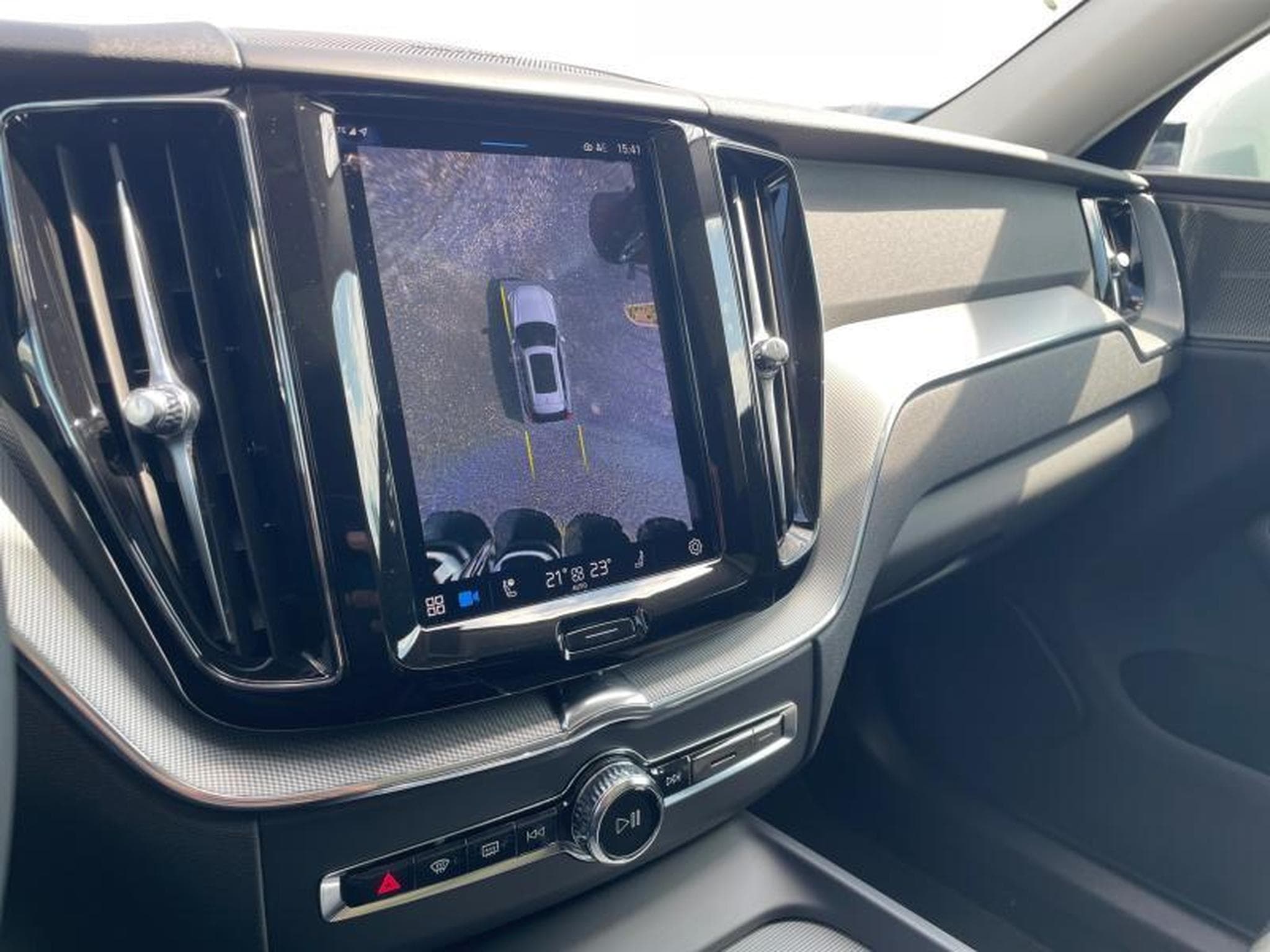 Volvo XC60 B4 Plus Bright / Essence (2023) - Photo 17