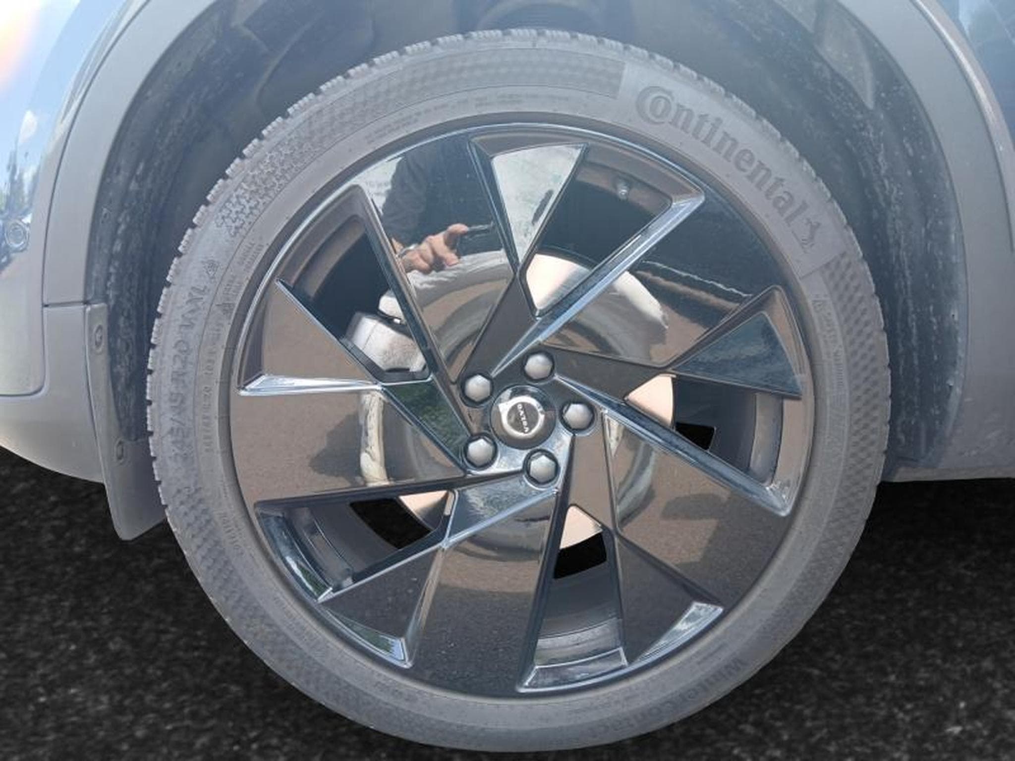 Volvo XC40 Black Edition Plus (2025) - Photo 34