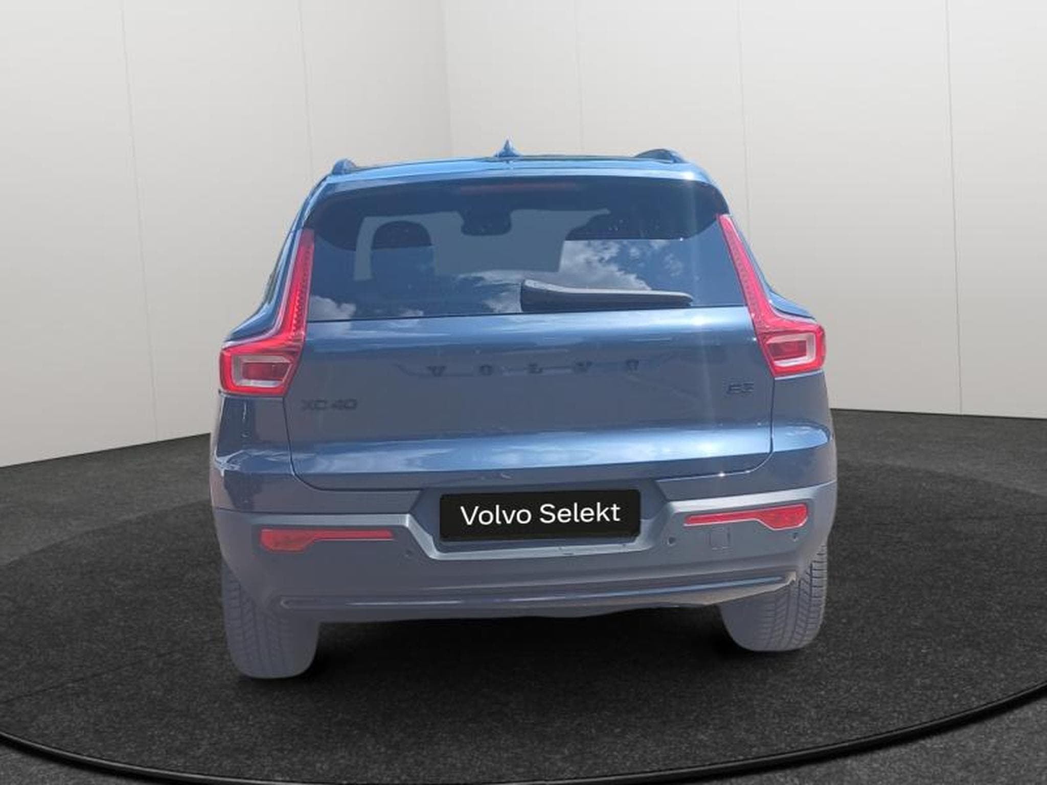 Volvo XC40 Black Edition Plus (2025) - Photo 6