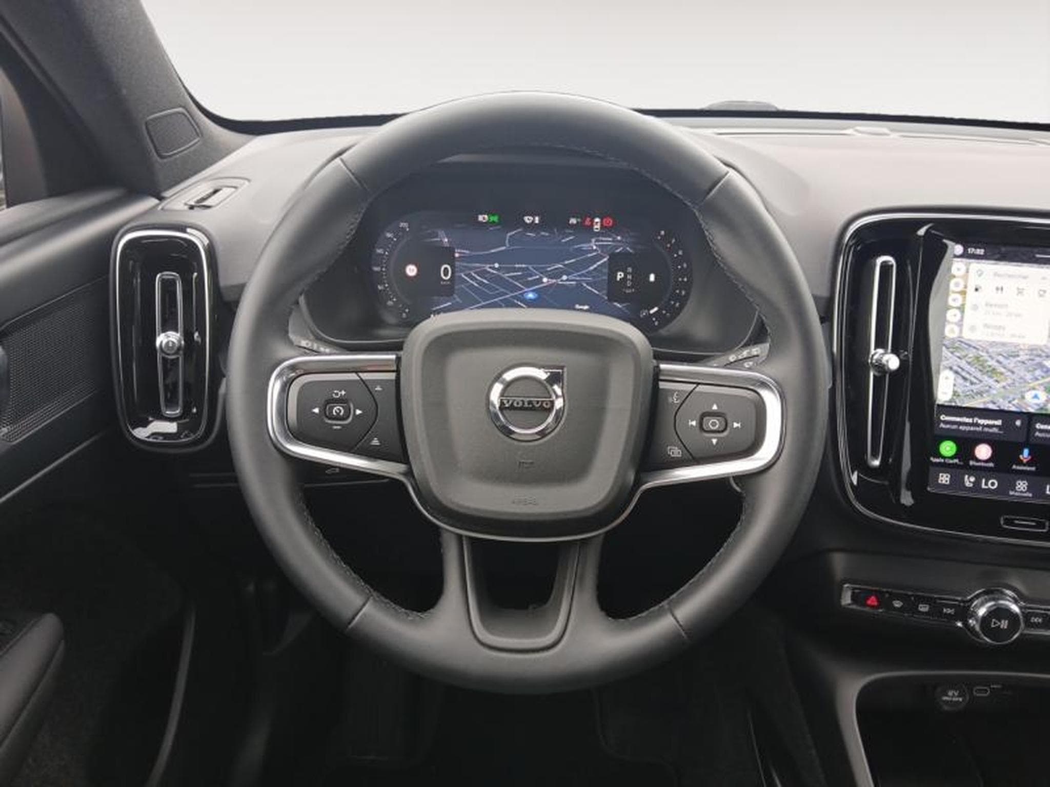Volvo XC40 B3 Core Mild Hibryd (2025) - Foto 12