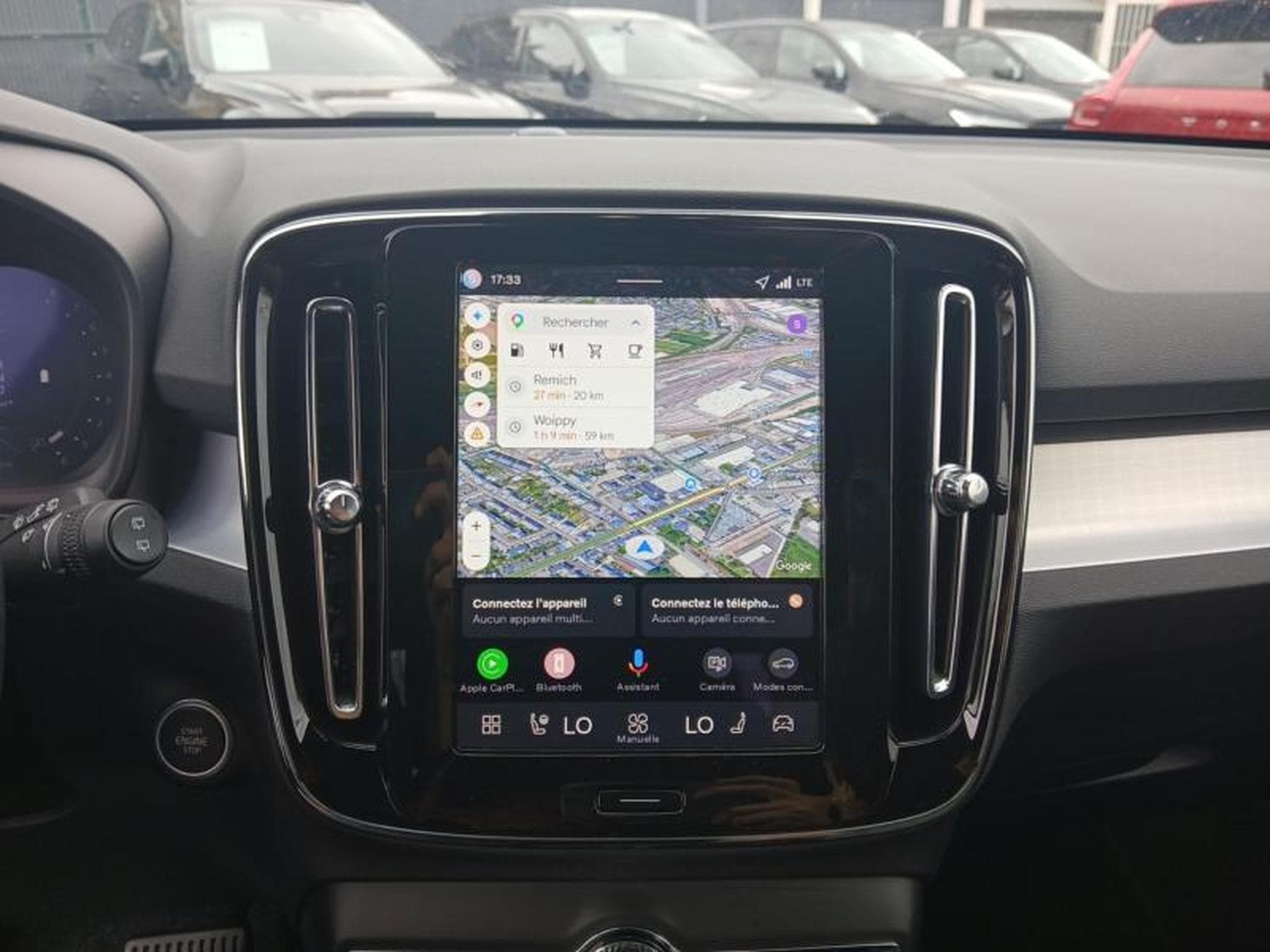 Volvo XC40 B3 Core Mild Hibryd (2025) - Foto 16