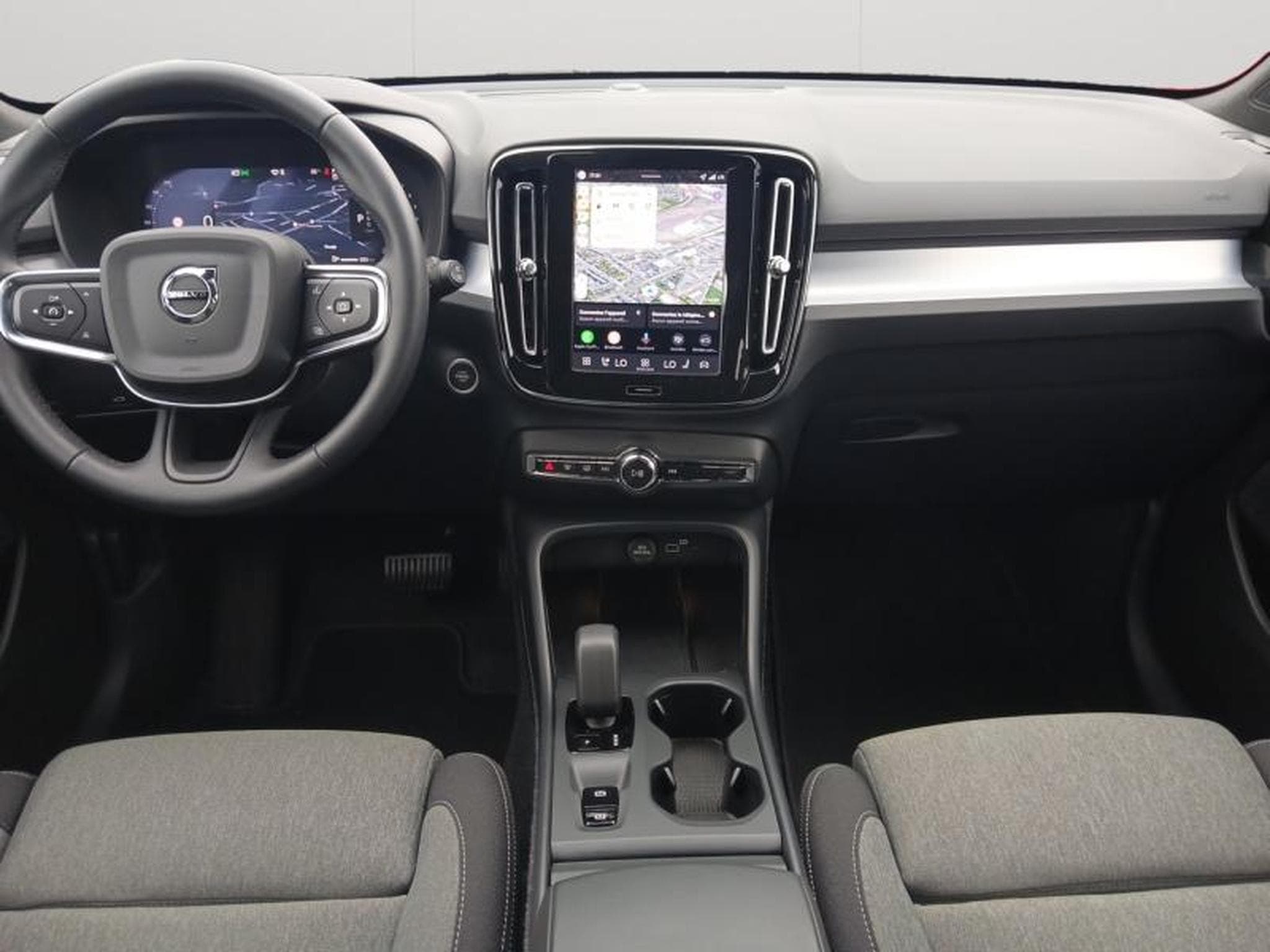 Volvo XC40 B3 Core Mild Hibryd (2025) - Foto 3