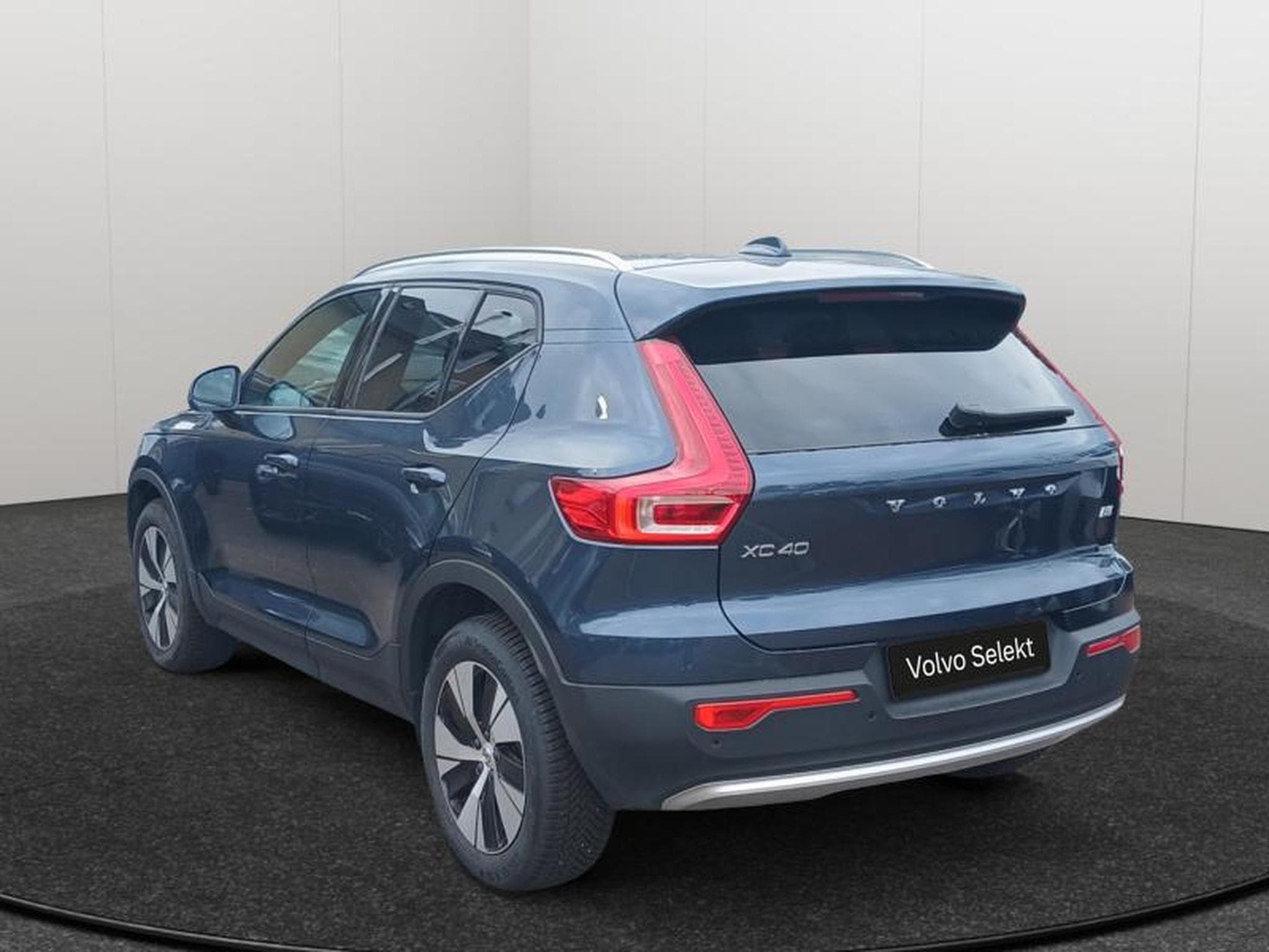 Volvo XC40 B3 Core Mild Hibryd (2025) - Foto 5
