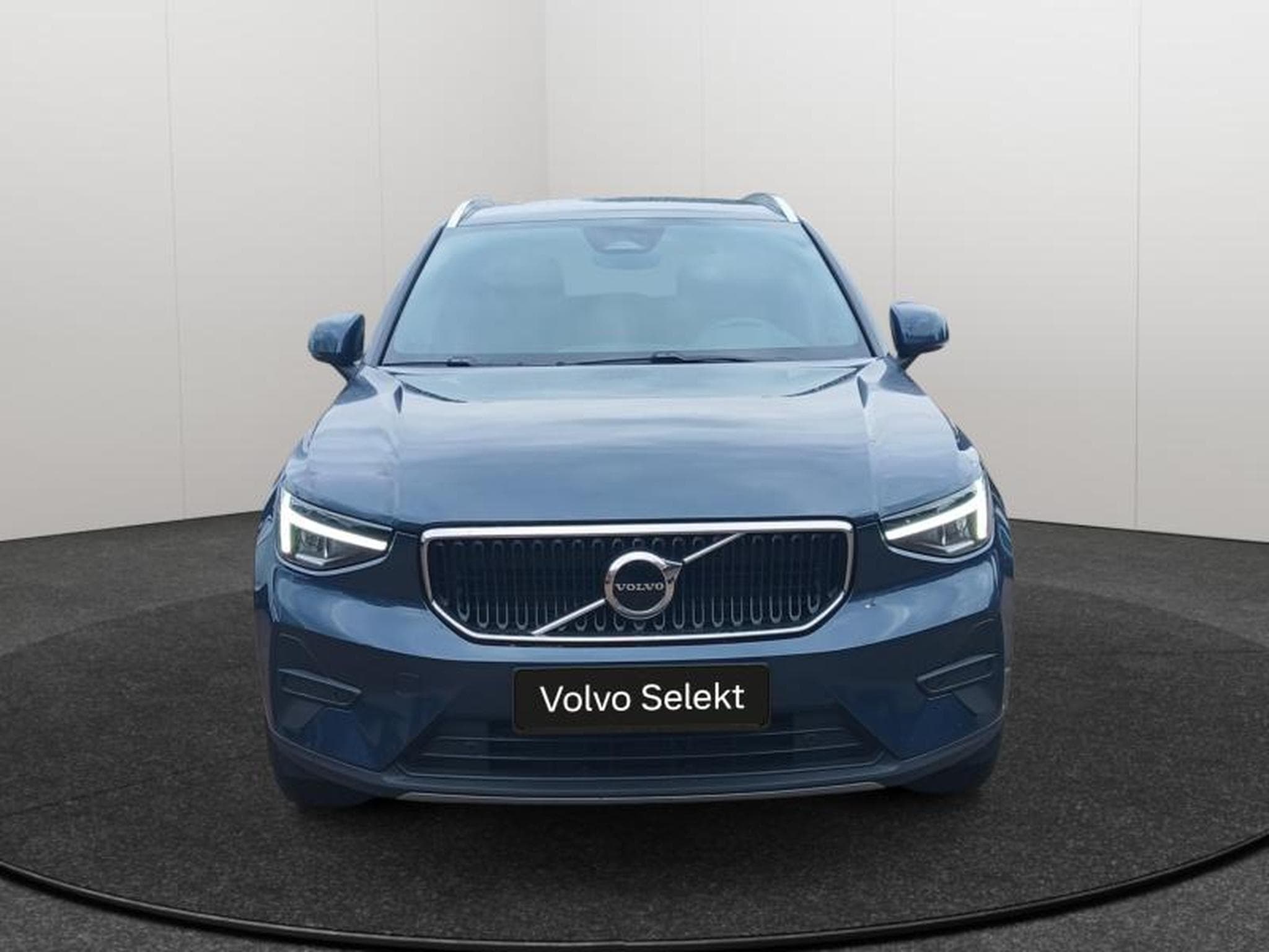 Volvo XC40 B3 Core Mild Hibryd (2025) - Foto 9