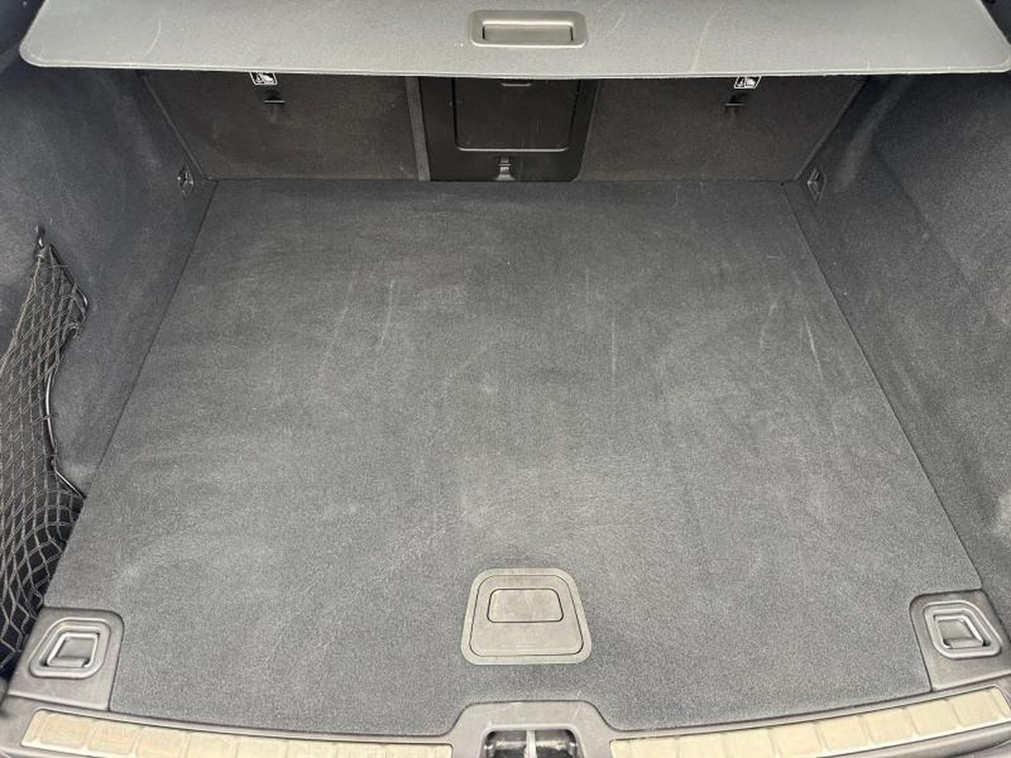 Volvo XC60 B5 AWD Ultra Dark / Essence (2025) - Photo 19