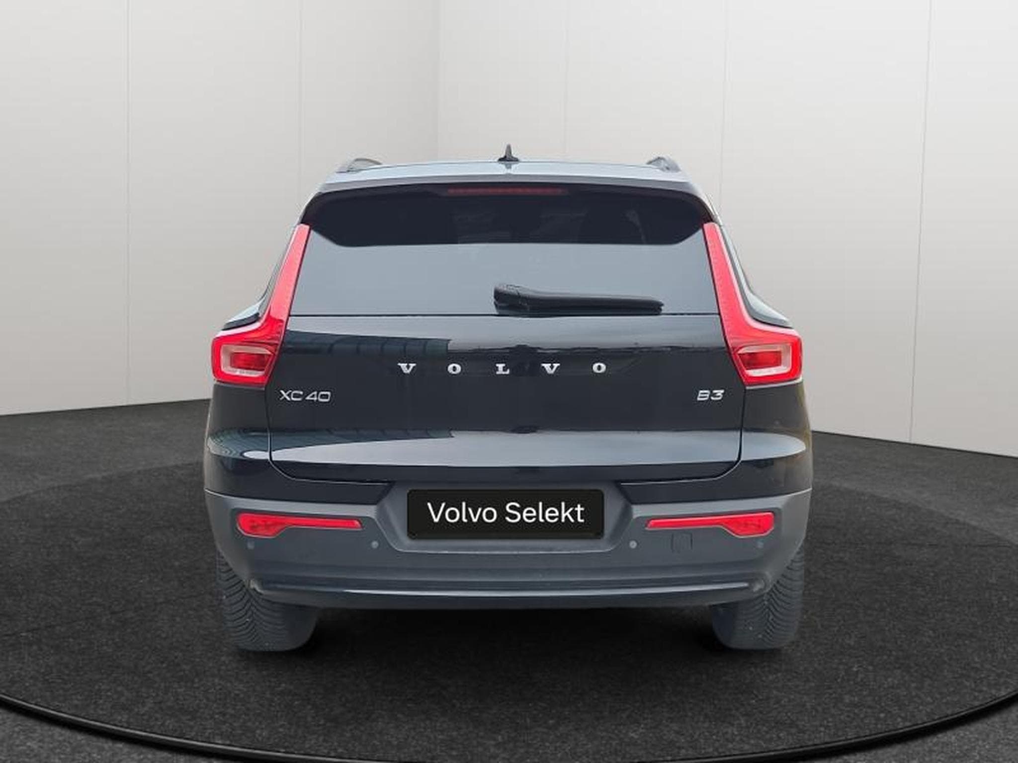 Volvo XC40 Plus (2023) - Photo 6