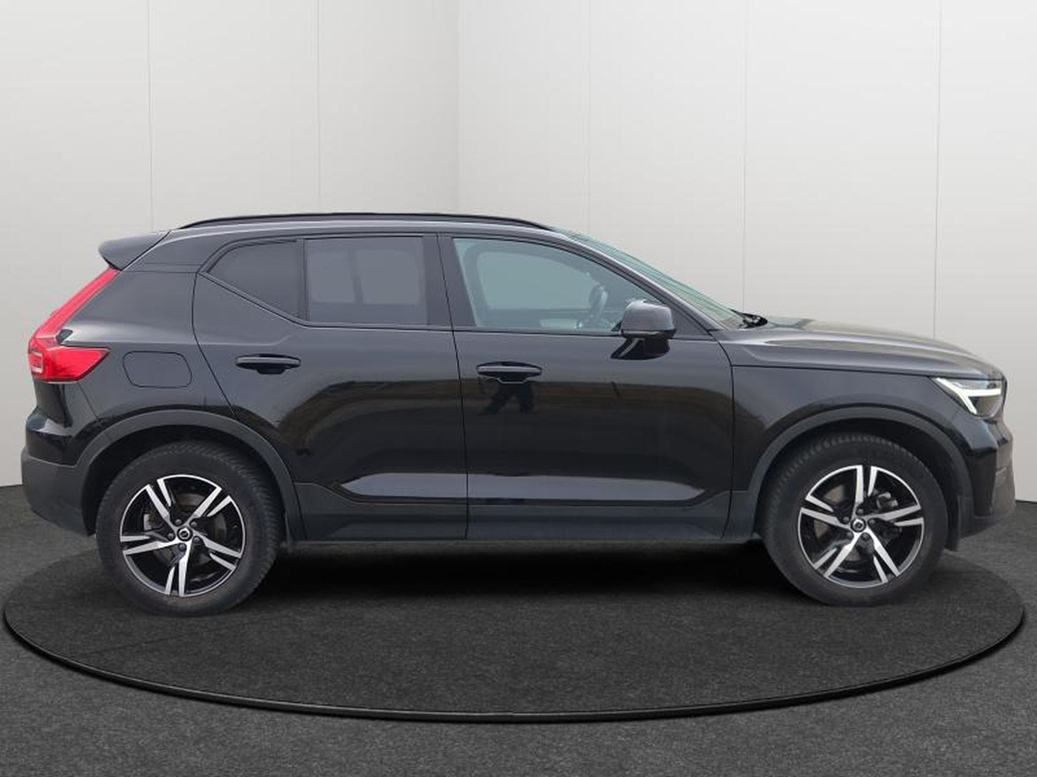 Volvo XC40 Plus (2023) - Photo 7