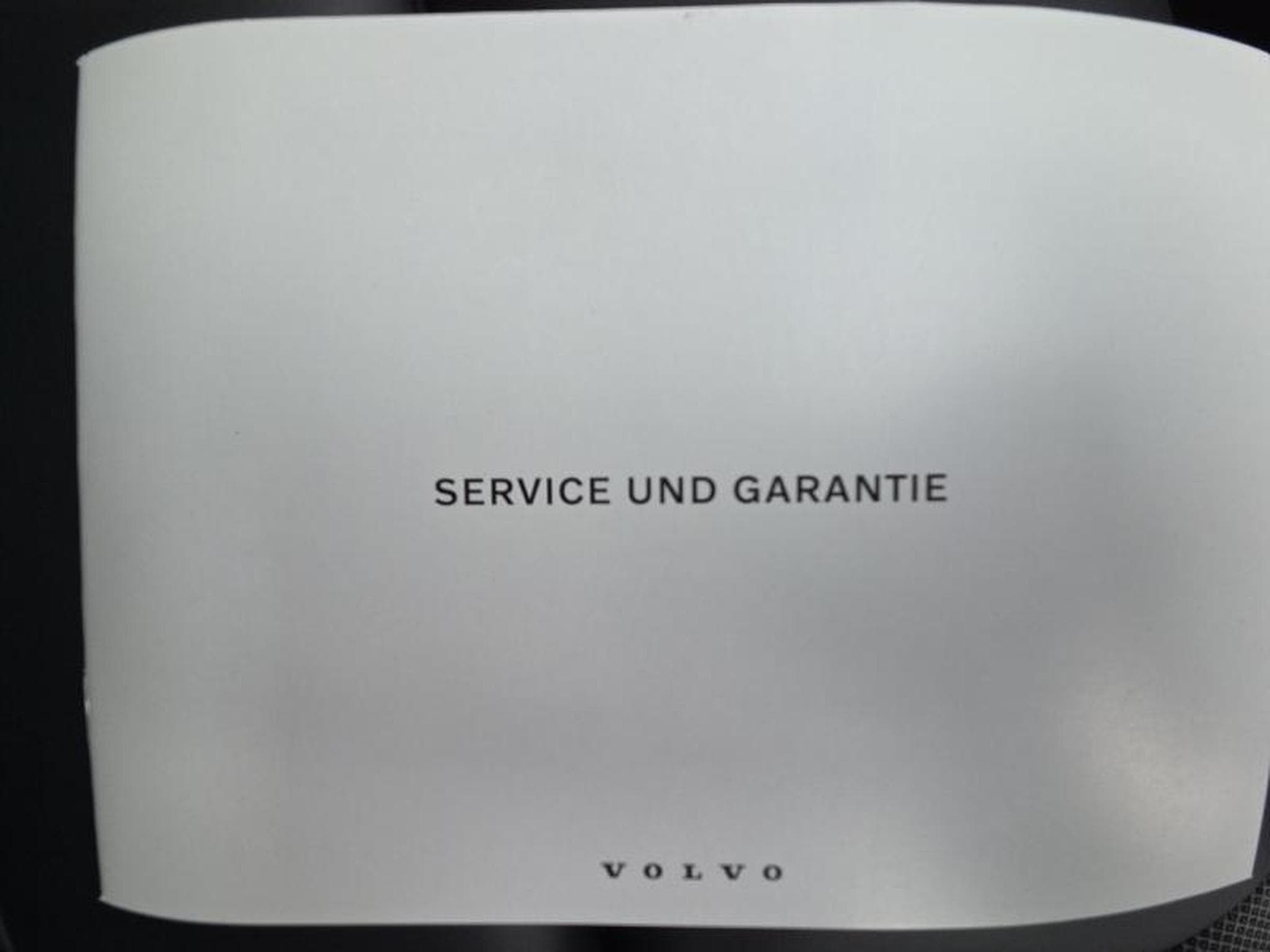 Volvo XC60 FACELIFT B5 AWD Black Edition Plus 2026 / Essence (2025) - Photo 22
