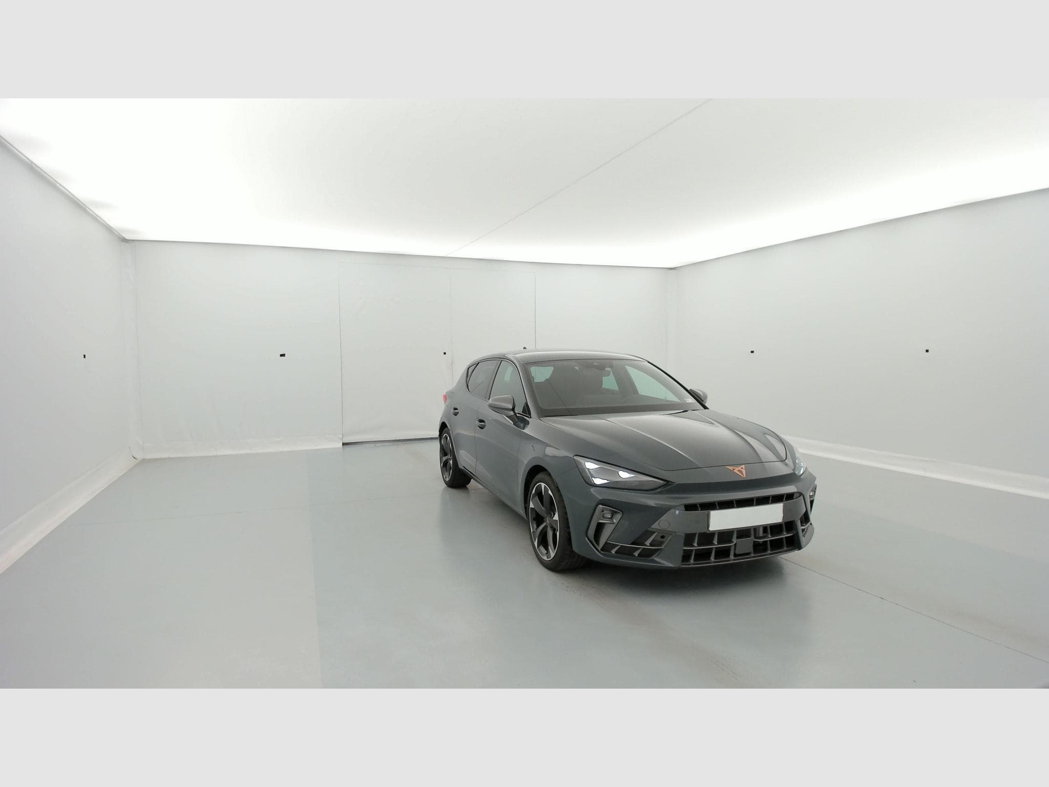 Cupra Leon 1.5 eTSI Hybrid 150 ch DSG7 V (2025) - Foto 1