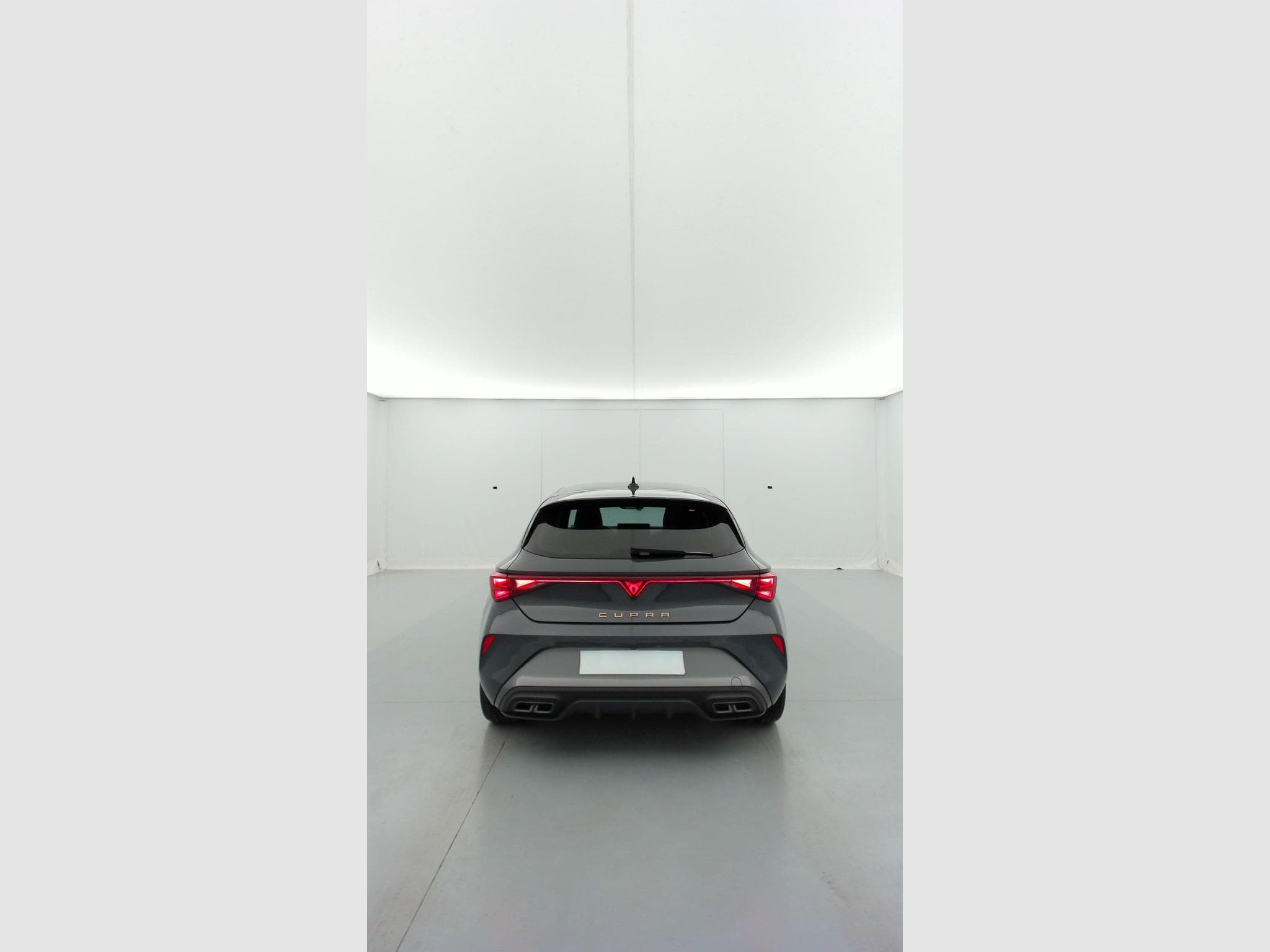 Cupra Leon 1.5 eTSI Hybrid 150 ch DSG7 V (2025) - Foto 6