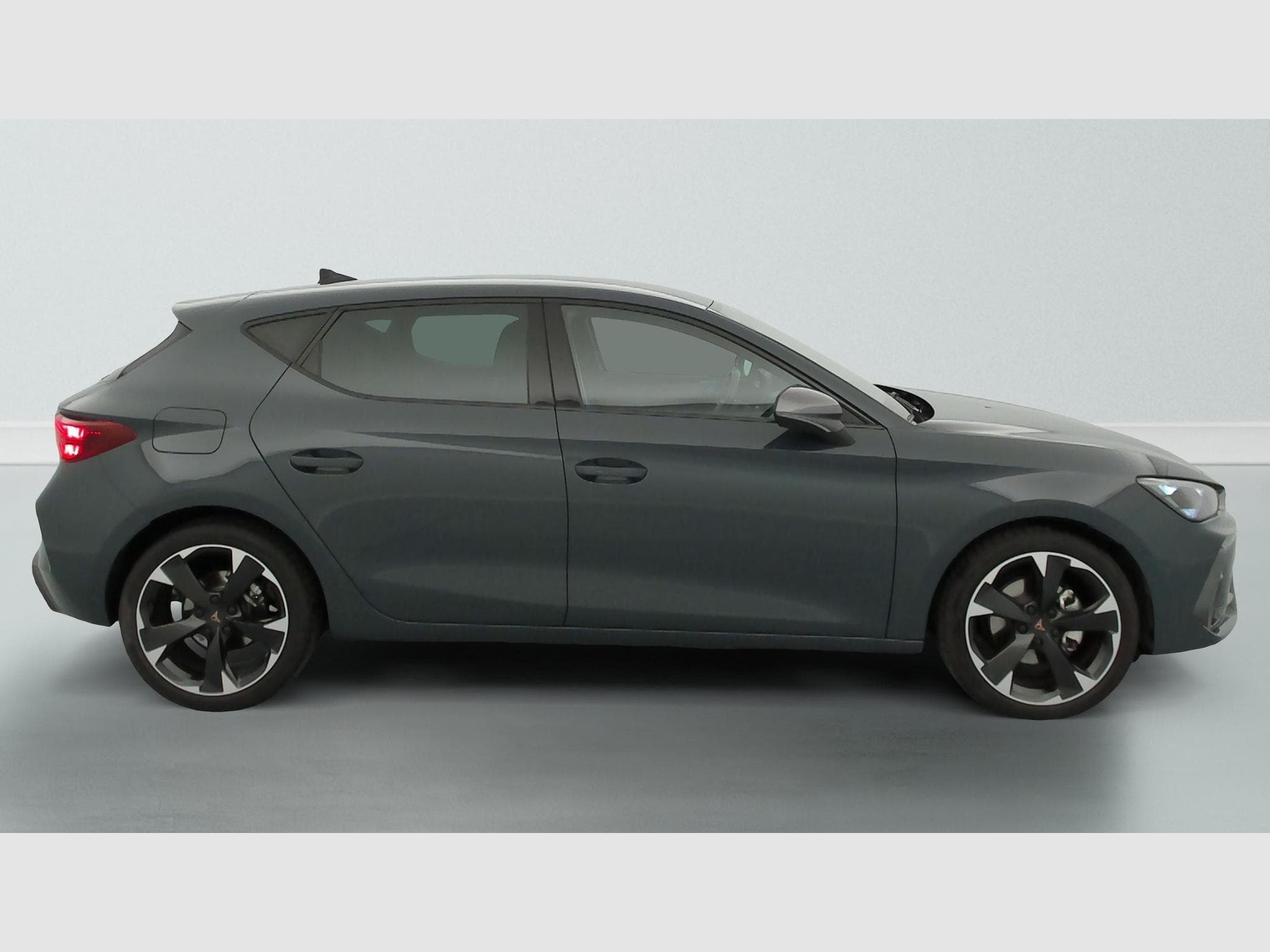 Cupra Leon 1.5 eTSI Hybrid 150 ch DSG7 V (2025) - Foto 8