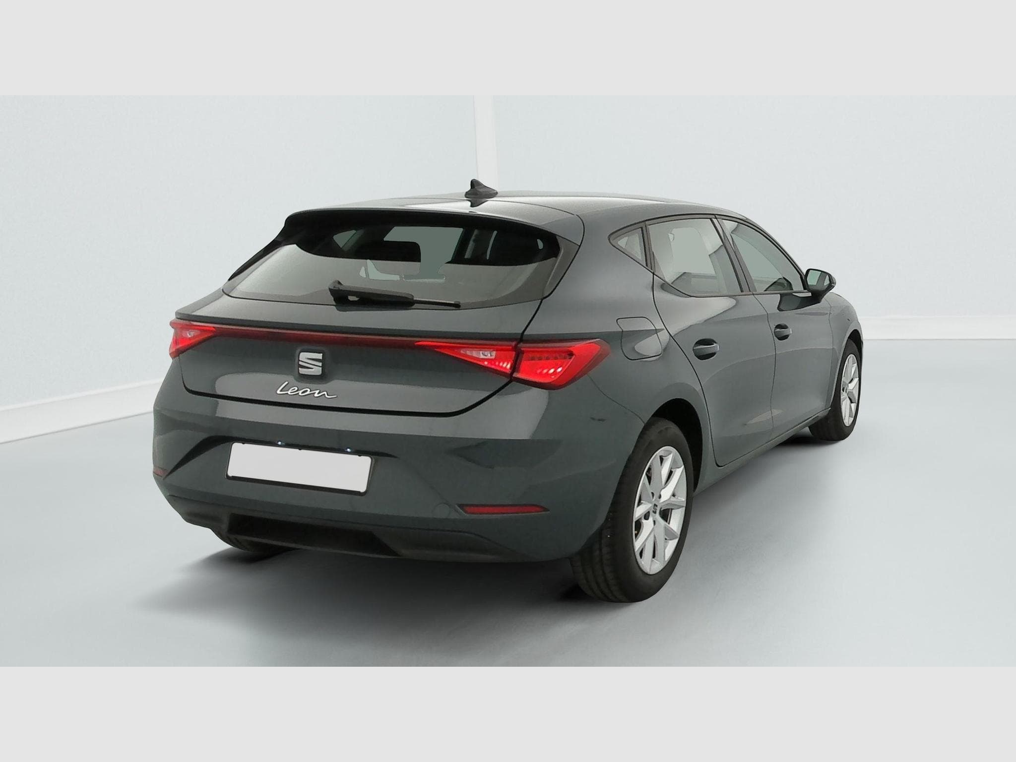 Seat Leon 1.5 eTSI Hybrid 115 DSG7 Business (2025) - Foto 7