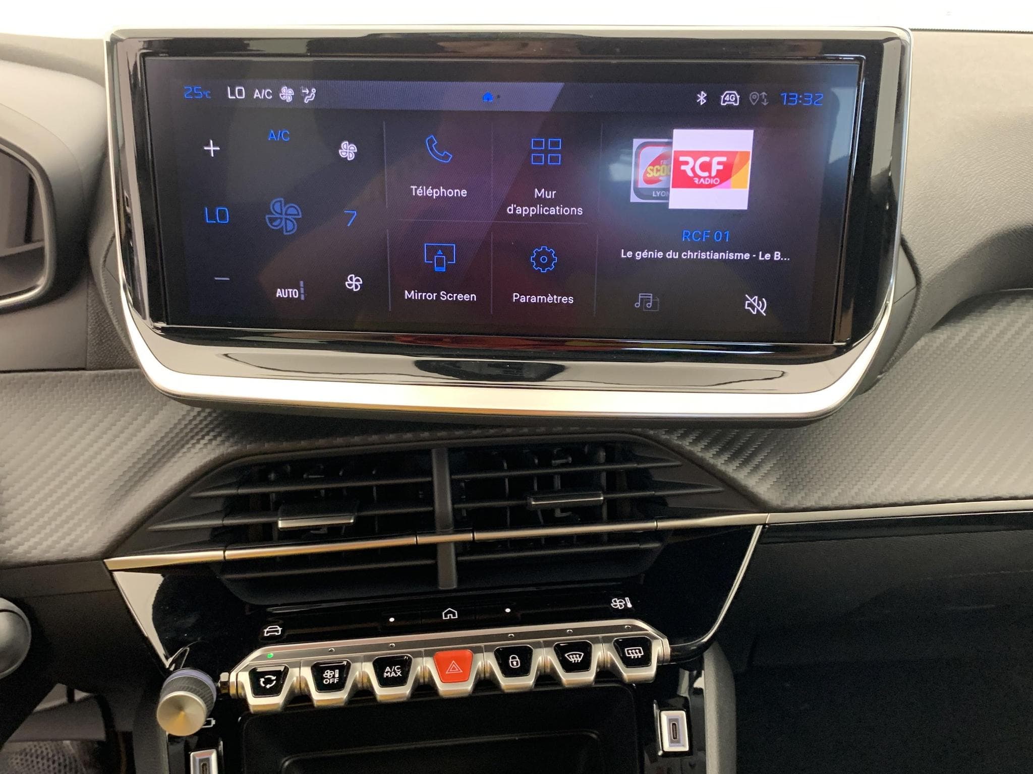 Peugeot 208 Hybrid 110 ch e-DCS6 Allure (2026) - Foto 16