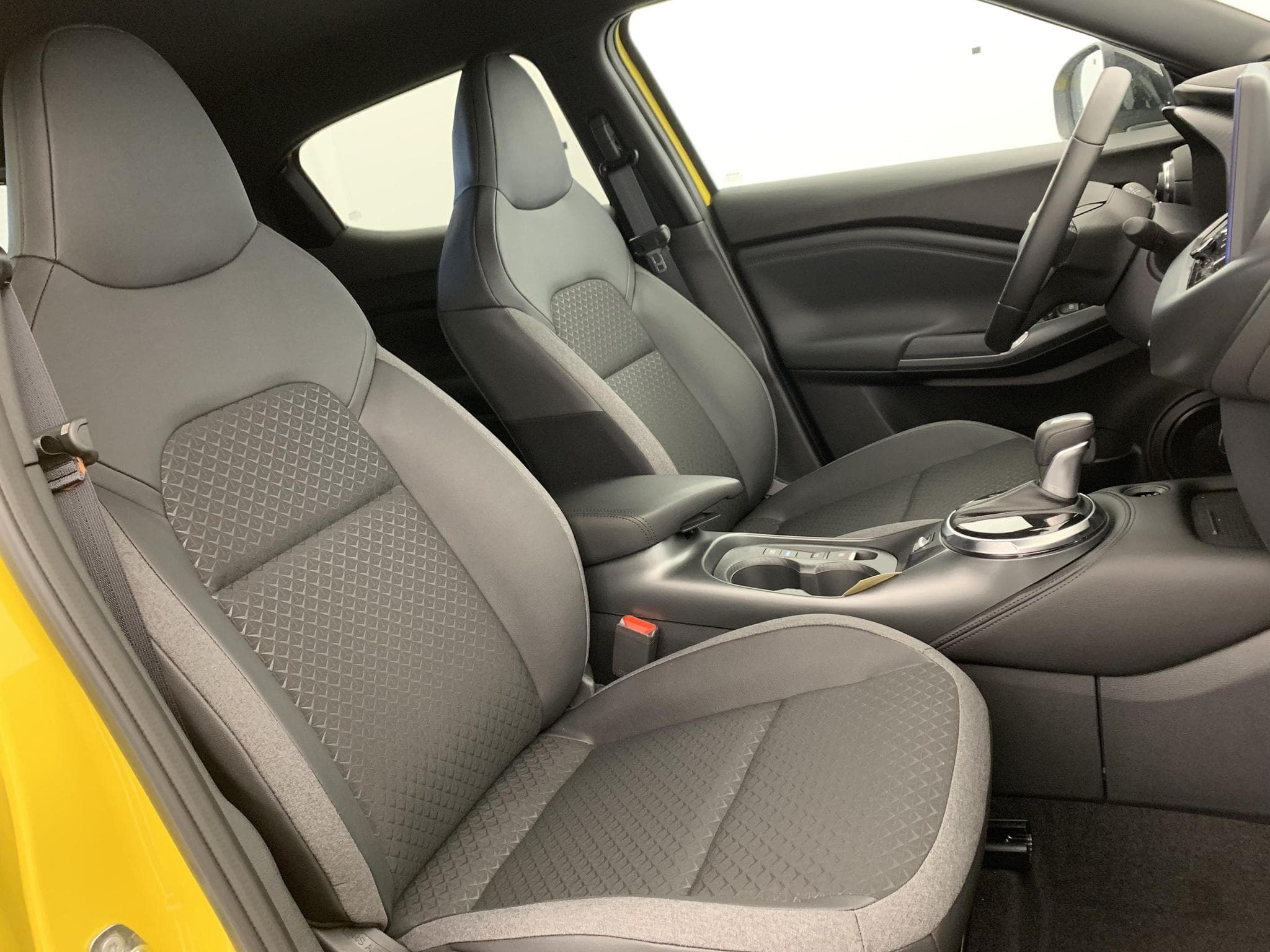 Nissan JUKE HYBRID 143 N-CONNECTA (2026) - Foto 8