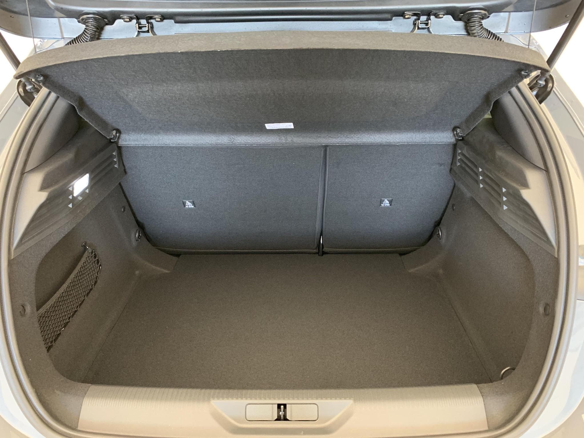 Peugeot 308 NOUVELLE HYBRID 145 E-DCS6 ALLURE (2026) - Photo 11