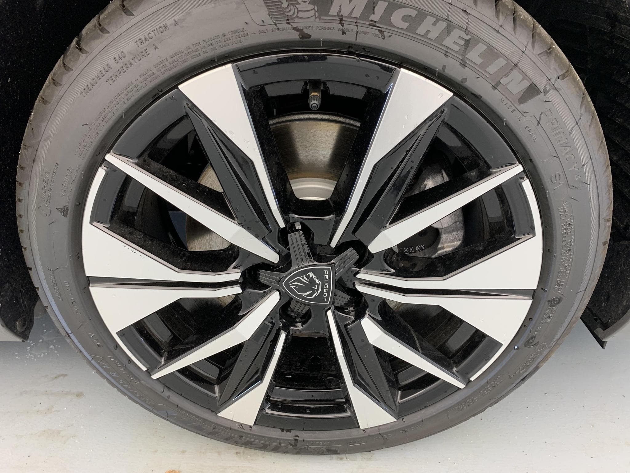 Peugeot 308 NOUVELLE HYBRID 145 E-DCS6 ALLURE (2026) - Photo 14