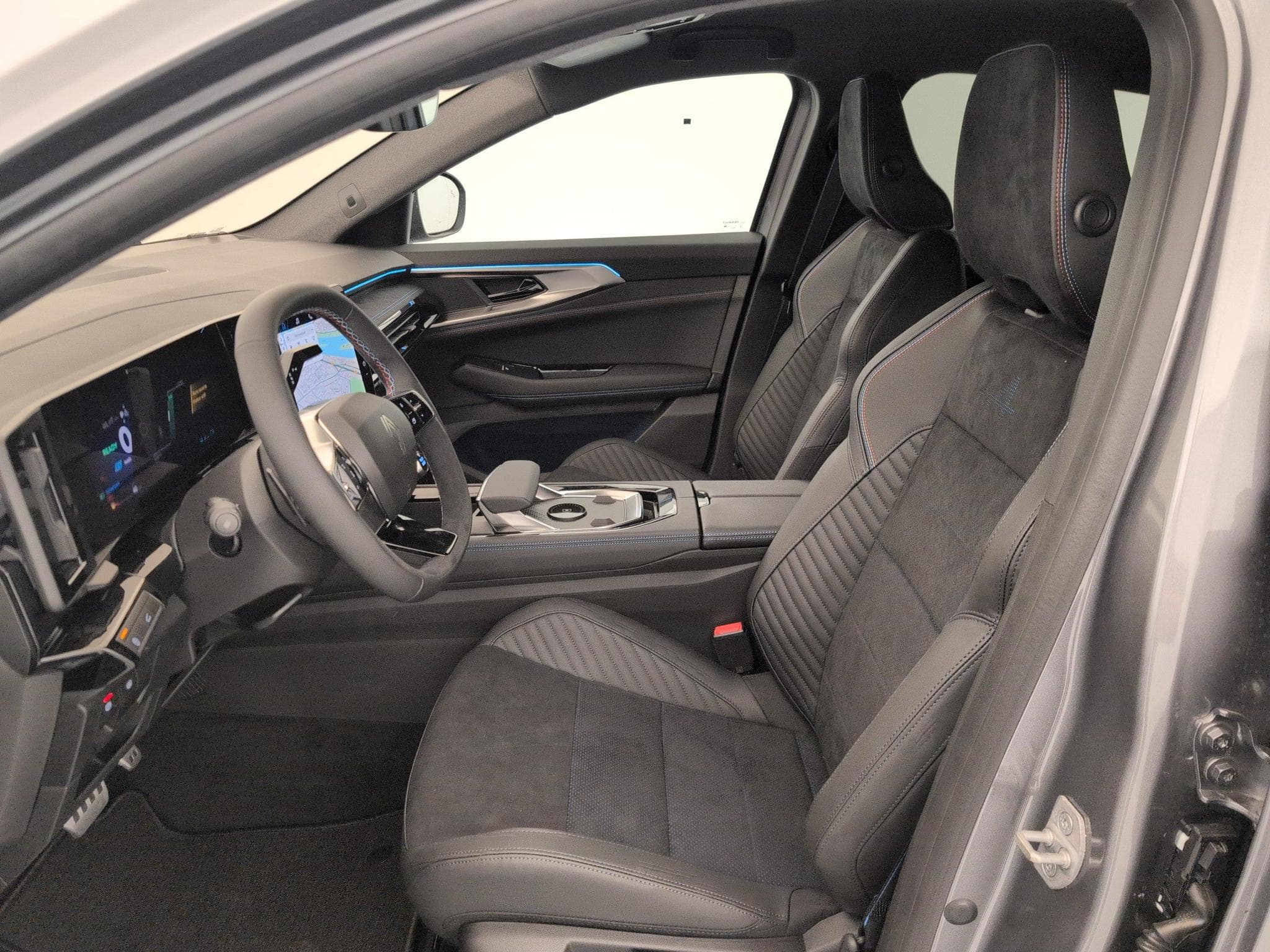 Renault Rafale E-Tech full hybrid 200ch esprit Alpine (2026) - Foto 16