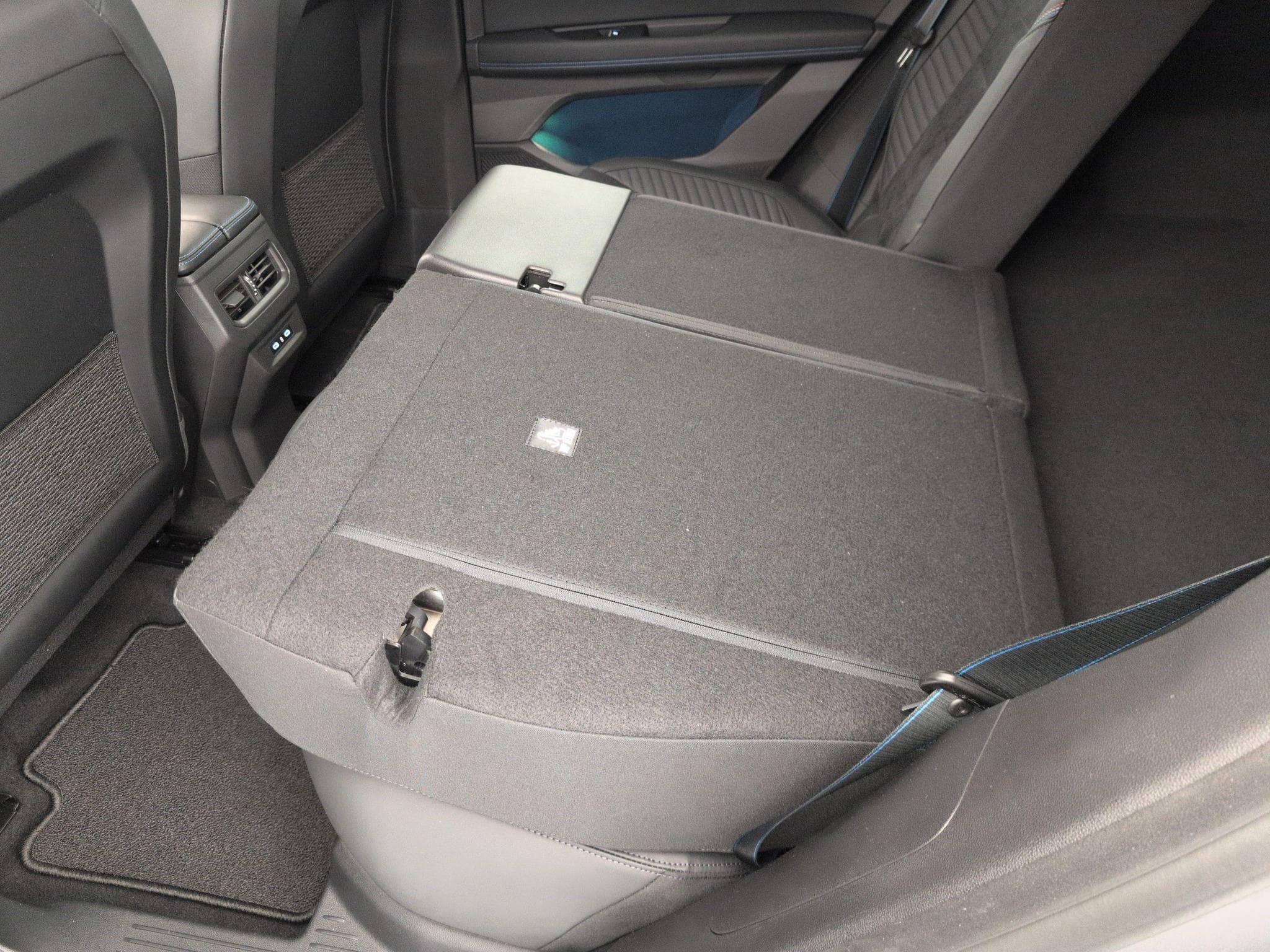 Renault Rafale E-Tech full hybrid 200ch esprit Alpine (2026) - Foto 11