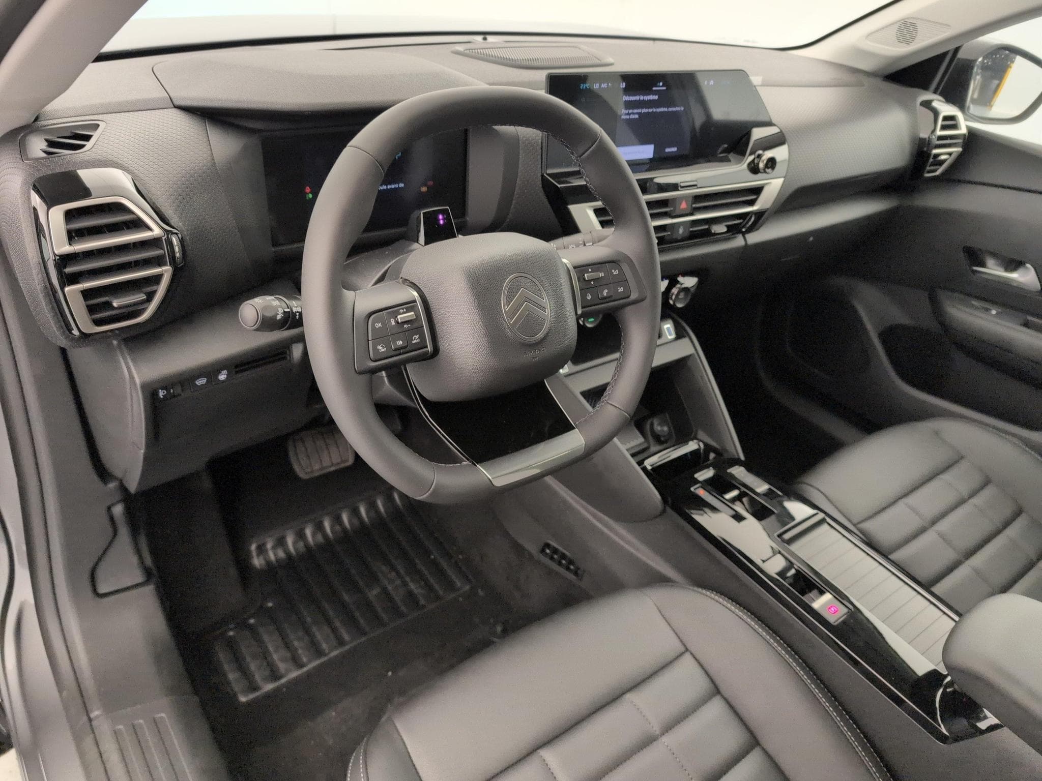CitroëN C4 Hybride 145 ch e-DCS6 Max (2026) - Photo 15