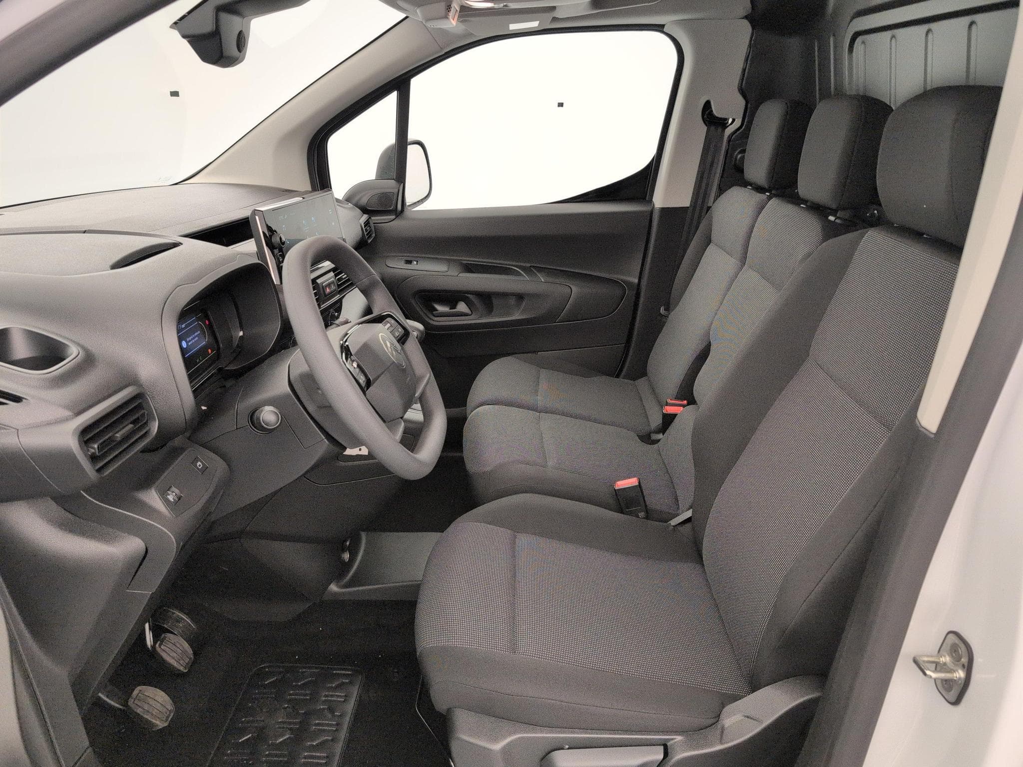 CitroëN Berlingo M DIESEL 100 CH MANUELLE (2025) - Foto 13