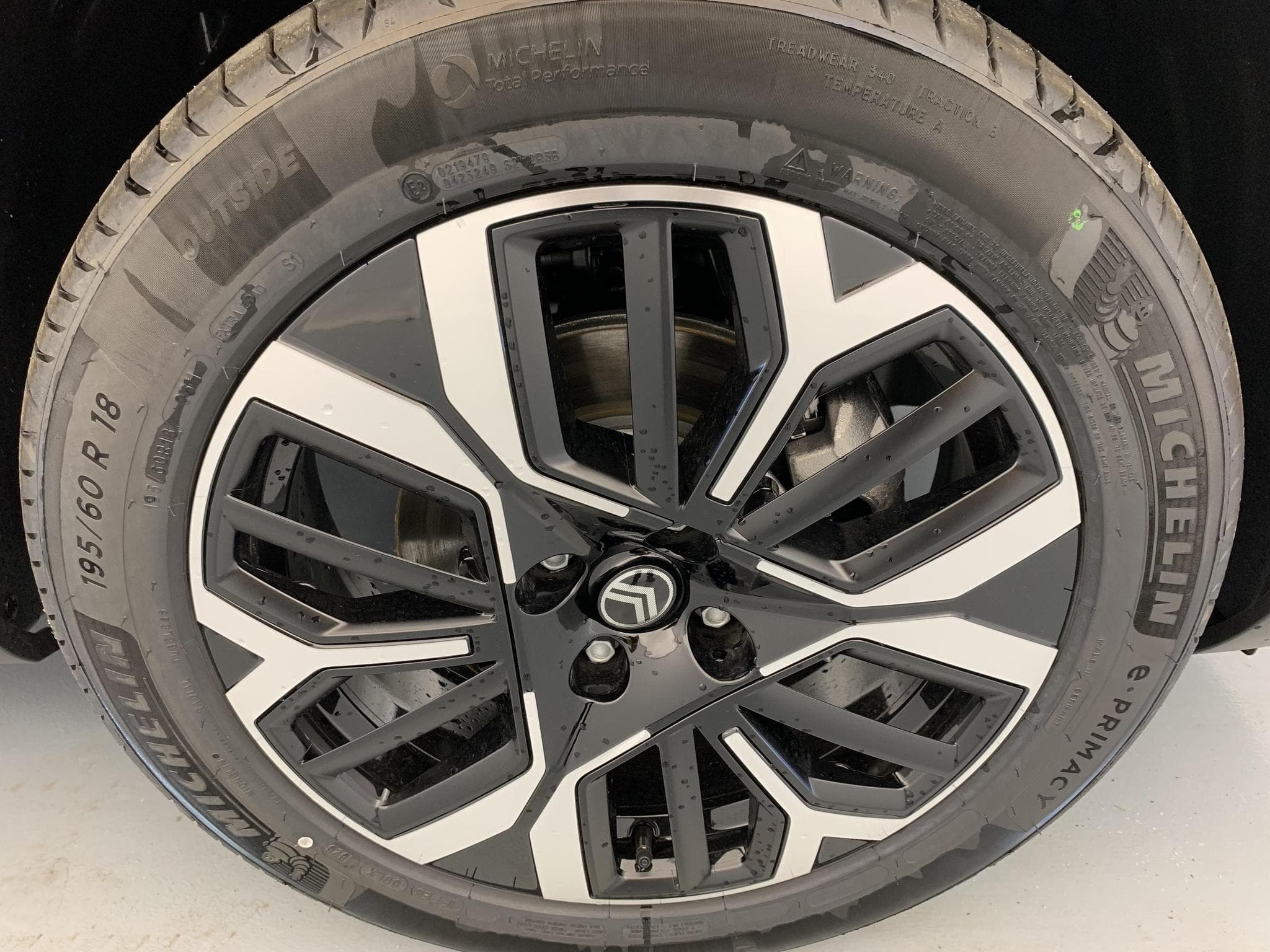 CitroëN C4 Hybride 145 ch e-DCS6 Max (2026) - Photo 12