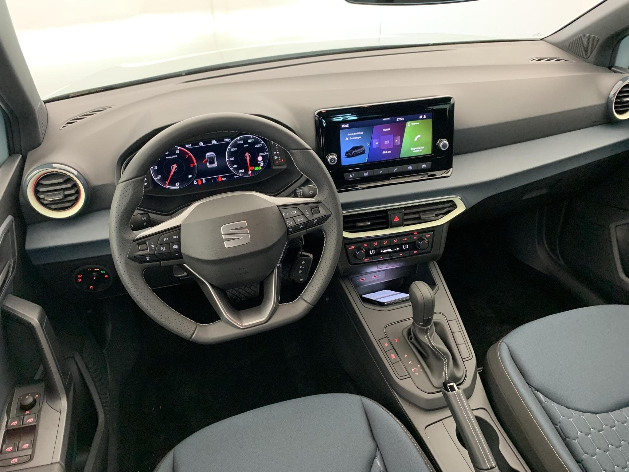 Seat Arona 1.0 TSI 115 ch Start/Stop DSG7 Copa (2026) - Foto 14