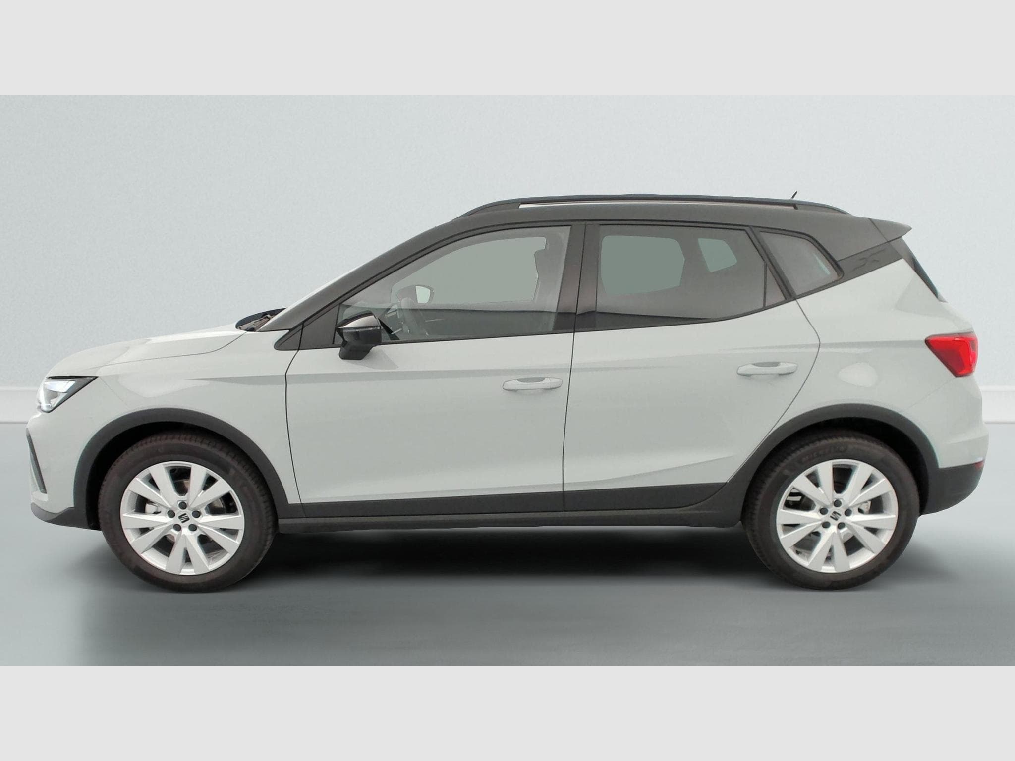 Seat Arona 1.0 TSI 115 ch Start/Stop DSG7 Copa (2026) - Foto 4