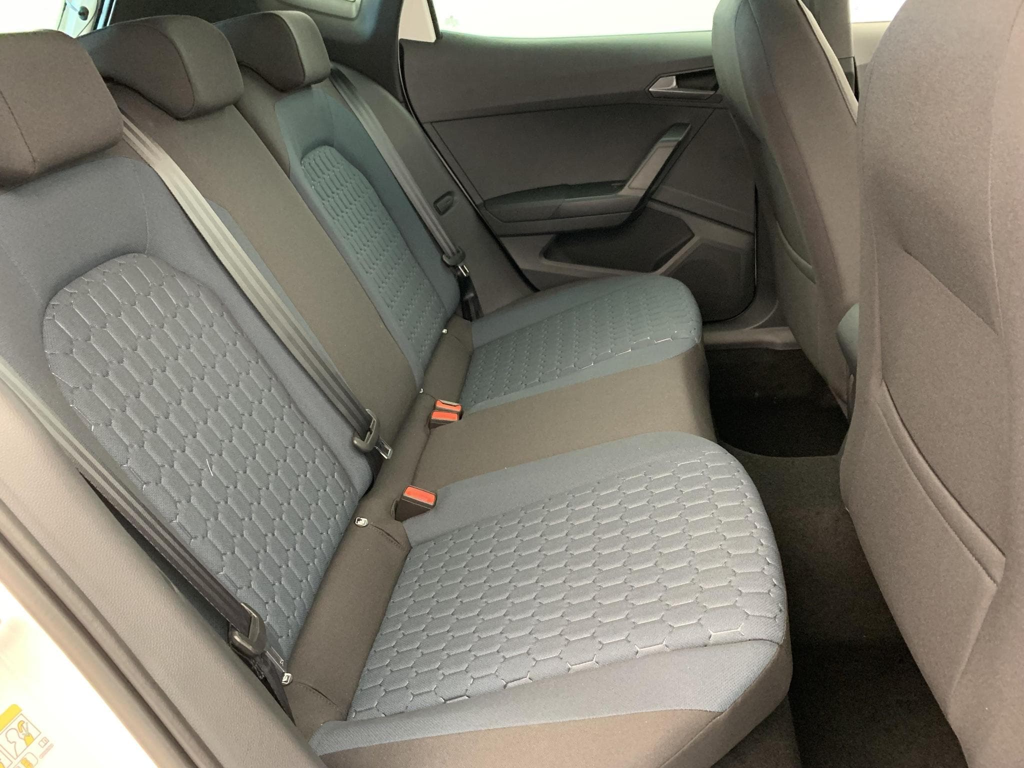 Seat Arona 1.0 TSI 115 ch Start/Stop DSG7 Copa (2026) - Foto 10