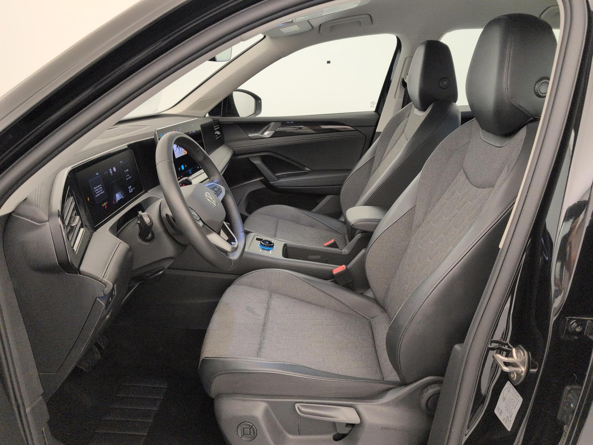 VW Tiguan 2.0 TDI 150ch DSG7 Life (2025) - Photo 16