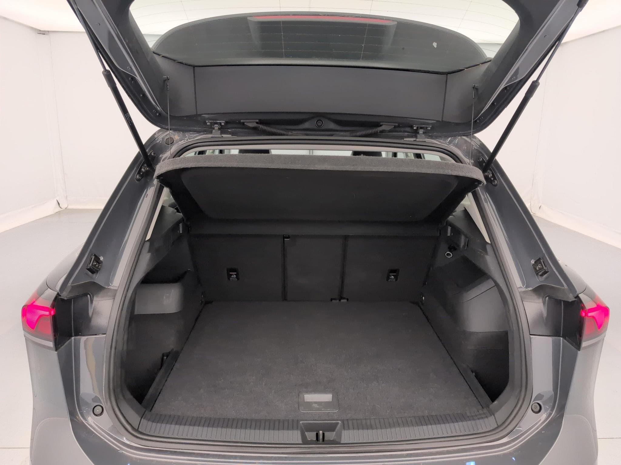 VW Tiguan 2.0 TDI 150ch DSG7 Life (2025) - Photo 11
