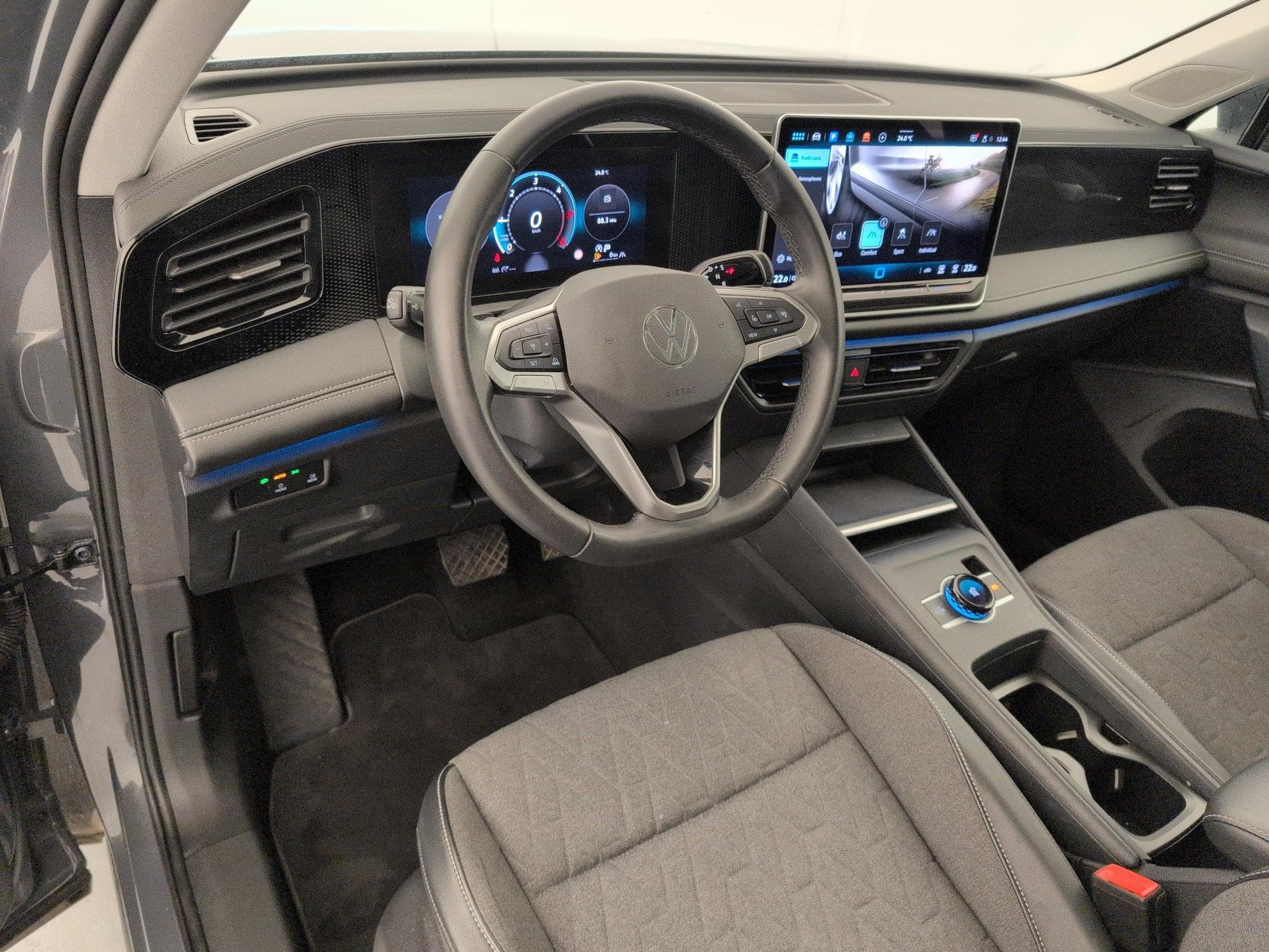 VW Tiguan 2.0 TDI 150ch DSG7 Life (2025) - Photo 15