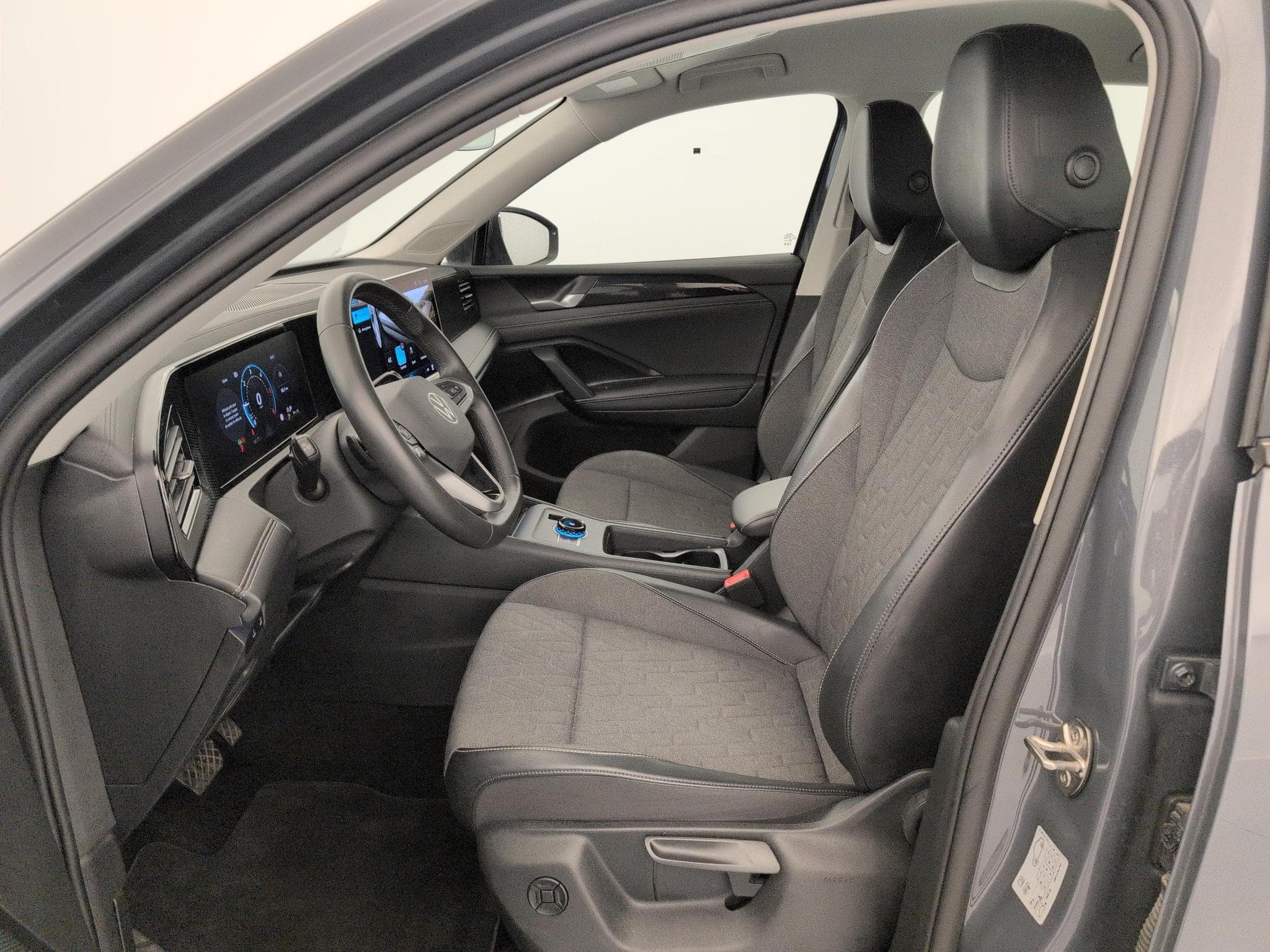 VW Tiguan 2.0 TDI 150ch DSG7 Life (2025) - Photo 16