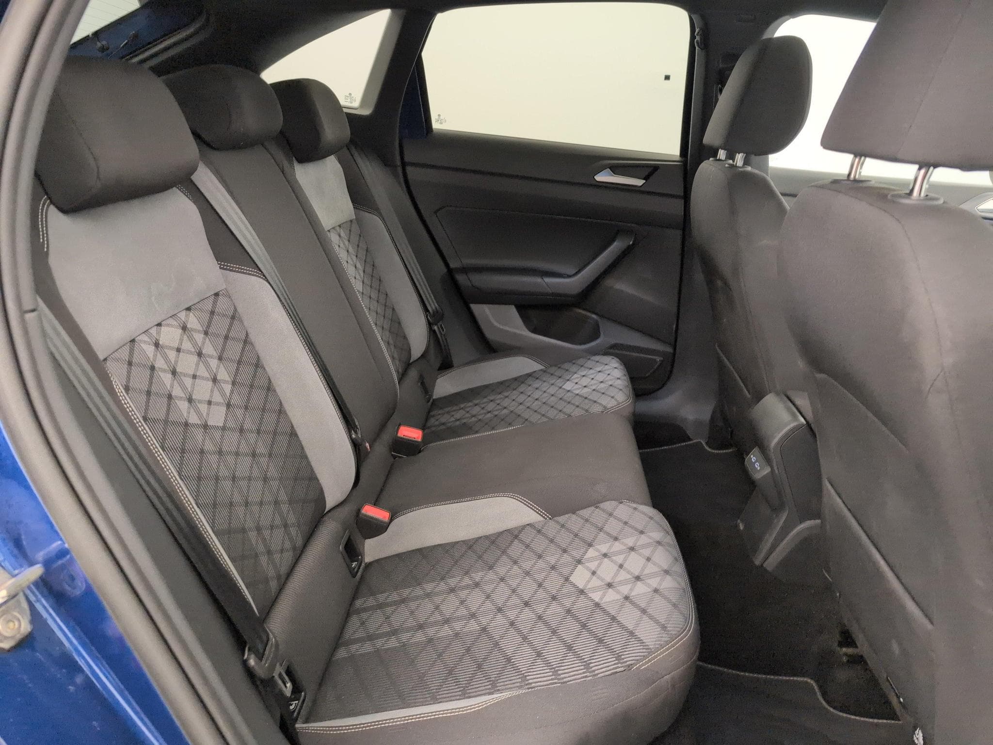 VW Taigo 1.0 TSI 116 BVM6 R-LINE (2025) - Photo 10