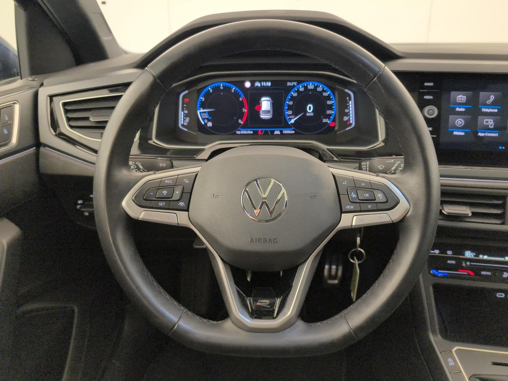 VW Taigo 1.0 TSI 116 BVM6 R-LINE (2025) - Photo 14