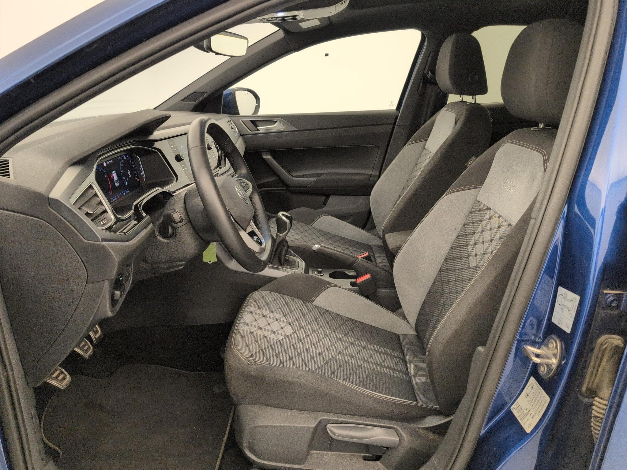 VW Taigo 1.0 TSI 116 BVM6 R-LINE (2025) - Photo 16