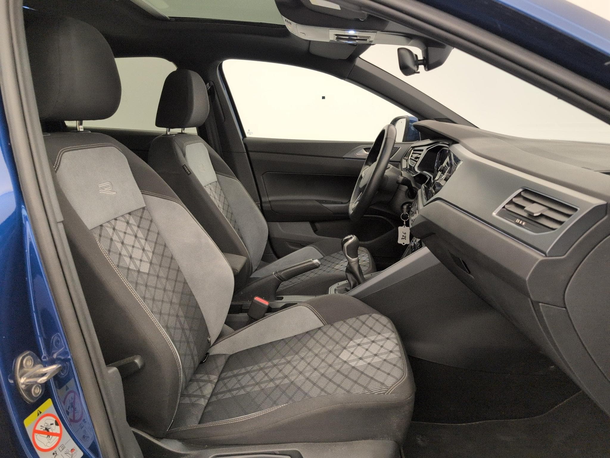 VW Taigo 1.0 TSI 116 BVM6 R-LINE (2025) - Photo 9