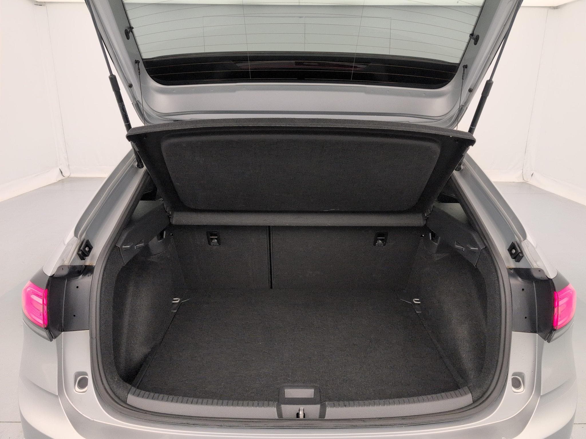 VW Taigo 1.0 TSI 116 BVM6 R-LINE (2025) - Photo 11