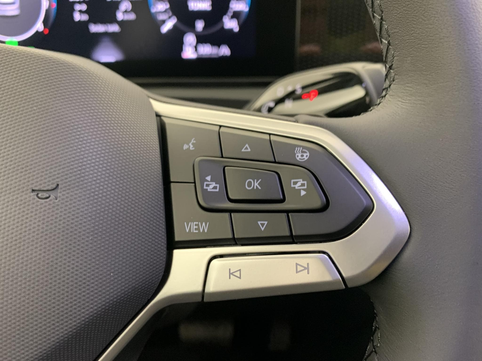 VW Tiguan 1.5 ETSI 150CH DSG7 Life (2026) - Photo 17