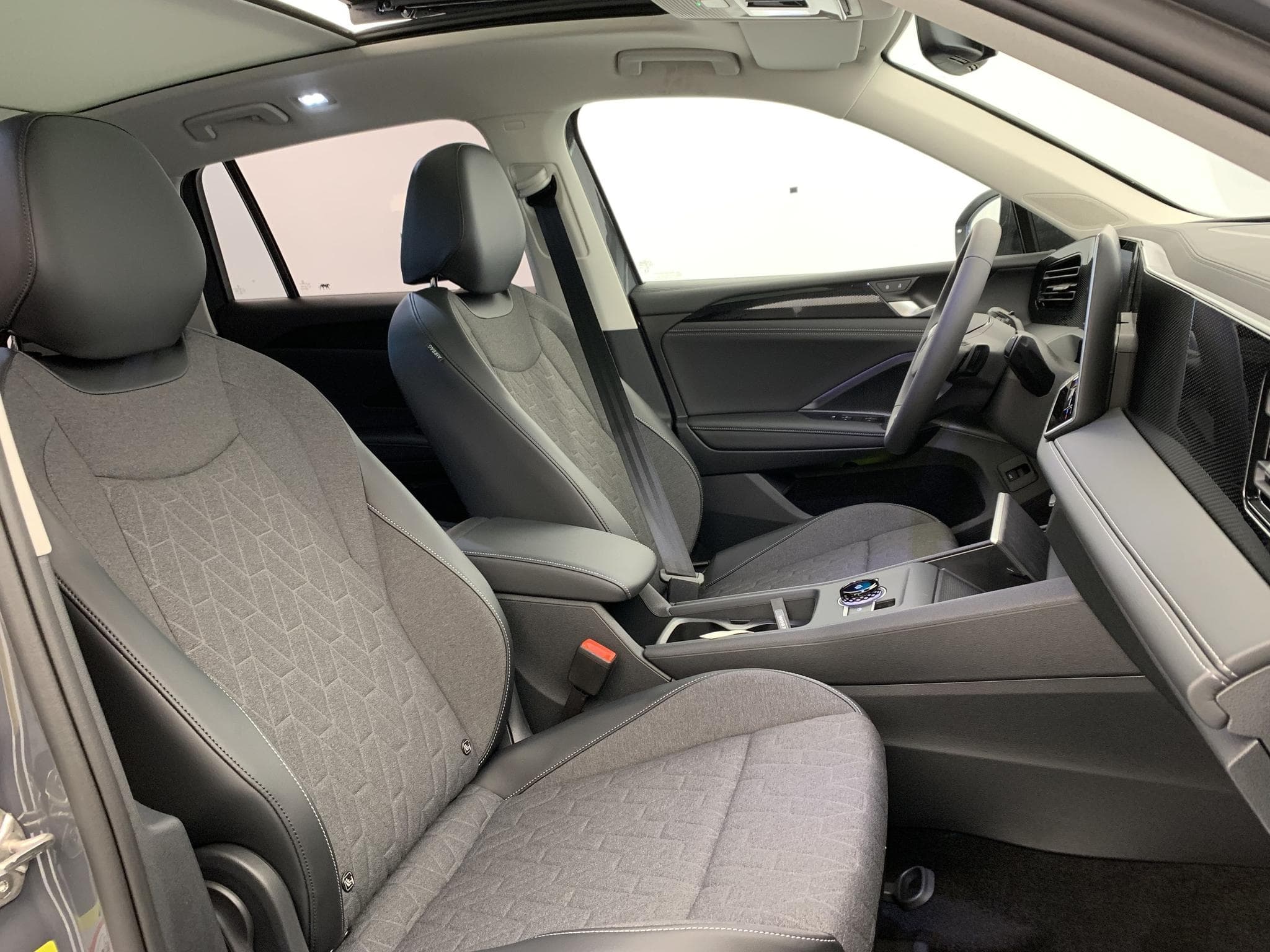 VW Tiguan 1.5 ETSI 150CH DSG7 Life (2026) - Photo 9