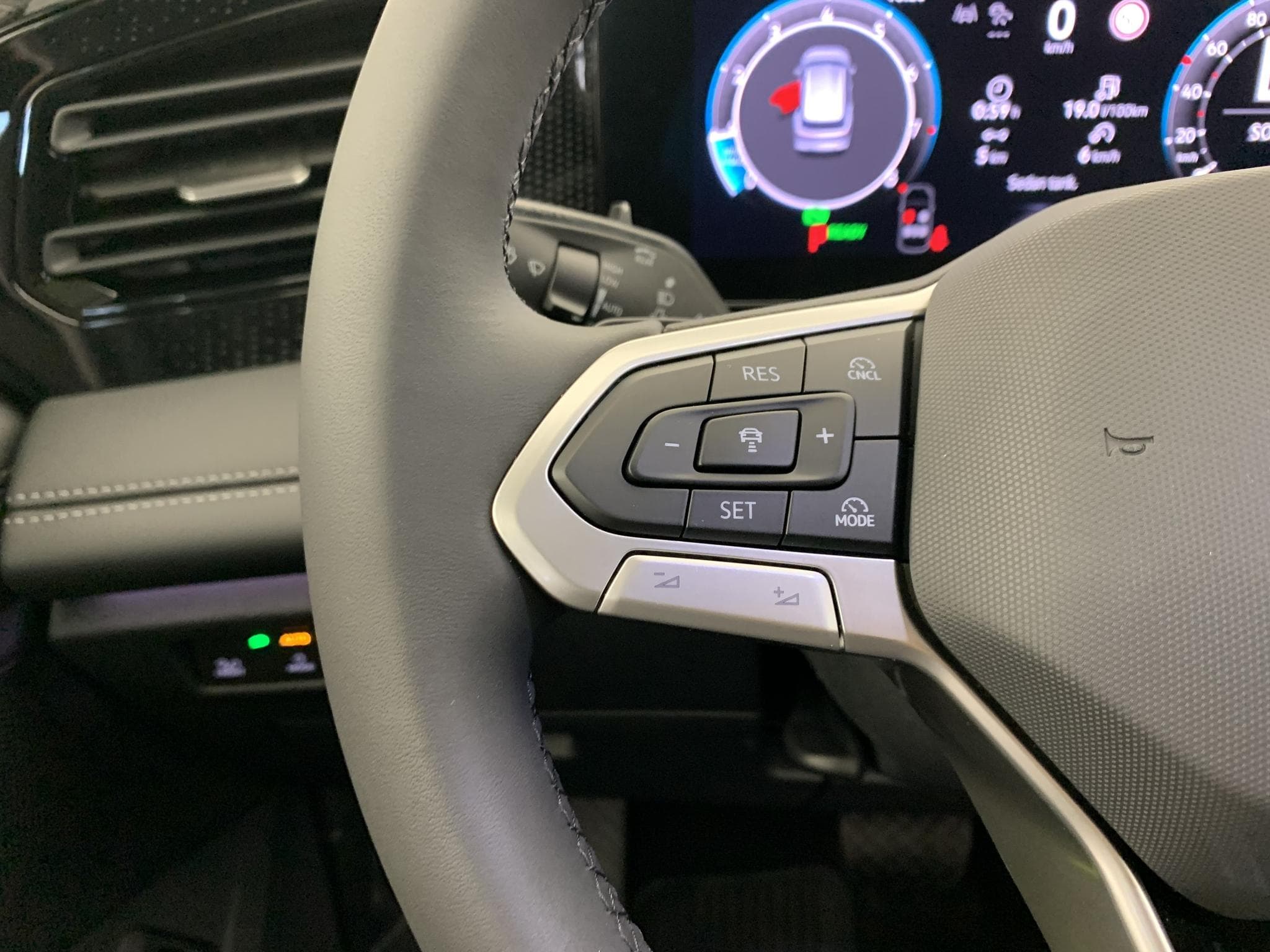 VW Tiguan 1.5 ETSI 150CH DSG7 Life (2026) - Photo 18