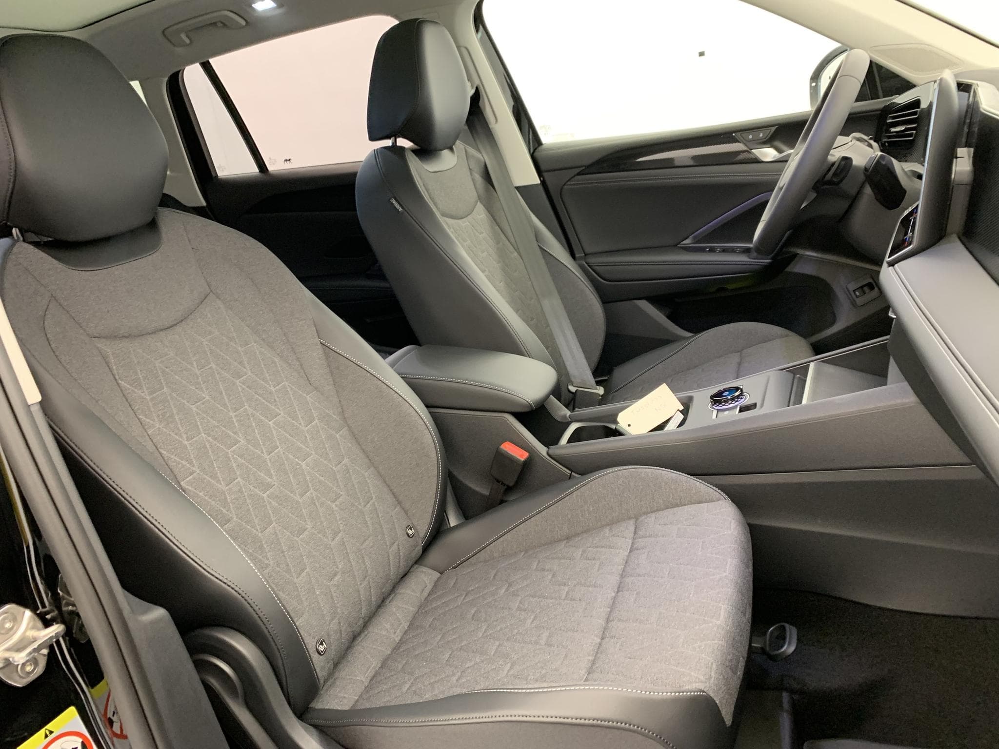 VW Tiguan 1.5 ETSI 150CH DSG7 Life (2026) - Photo 9