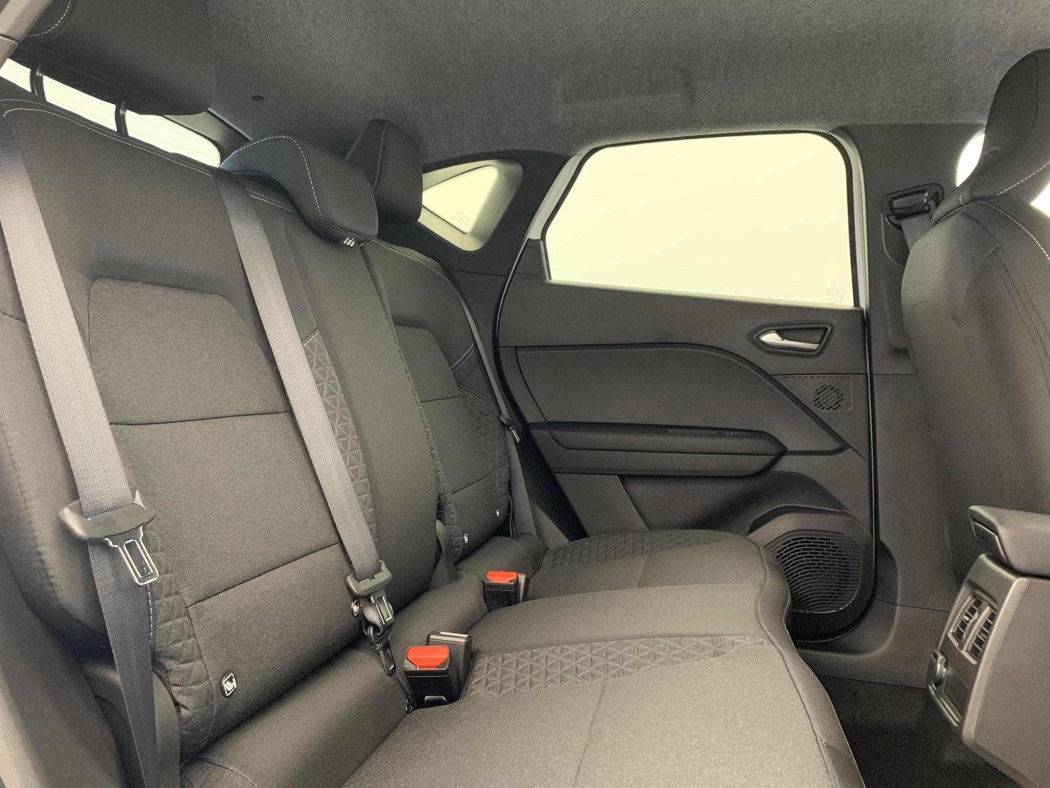 Renault CAPTUR E-Tech full hybrid 160 ch Evolution (2026) - Photo 10