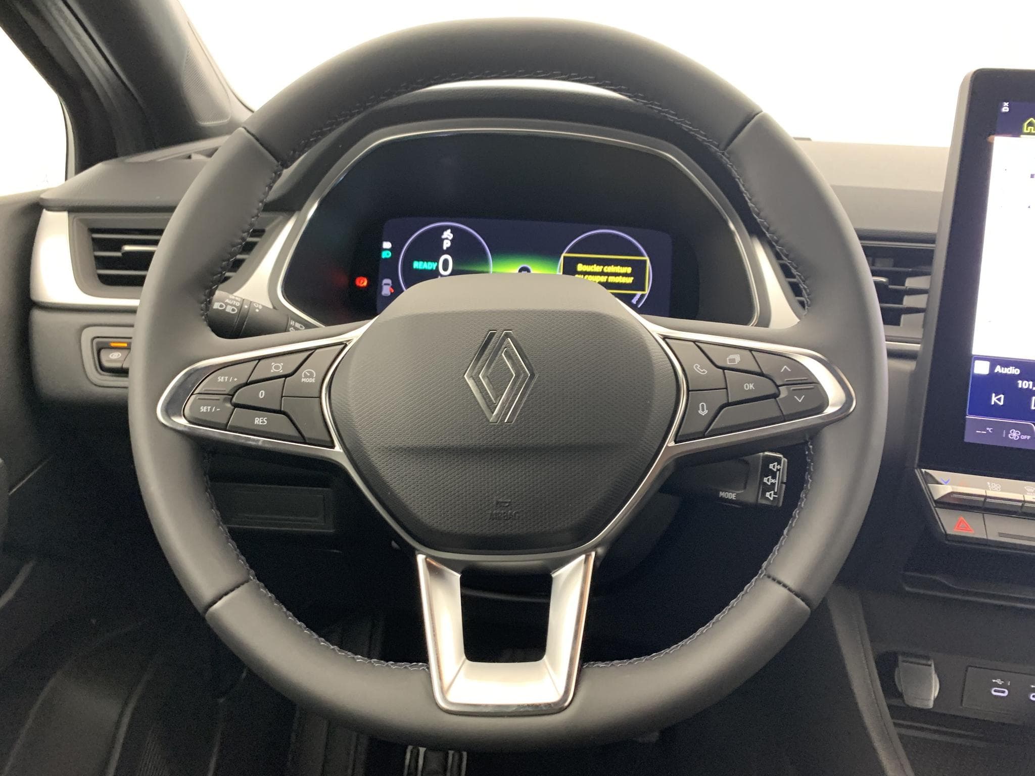 Renault CAPTUR E-Tech full hybrid 160 ch Evolution (2026) - Photo 14
