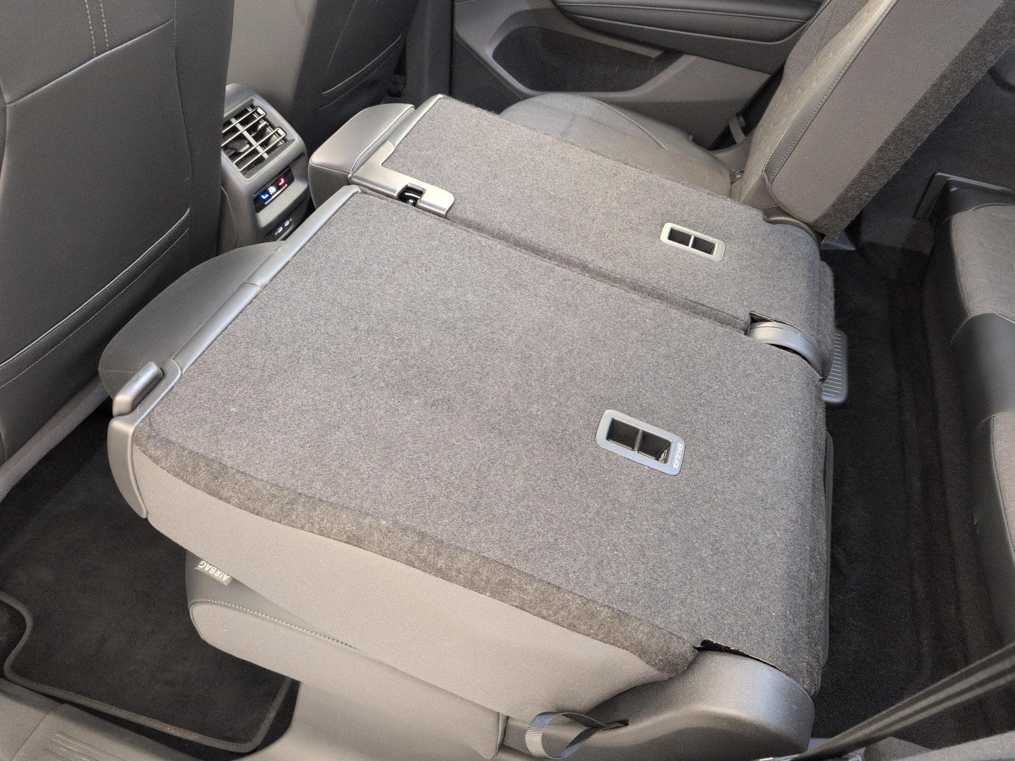 VW Tayron 1.5 eTSI 150ch DSG7 7pl Life Plus (2025) - Photo 12