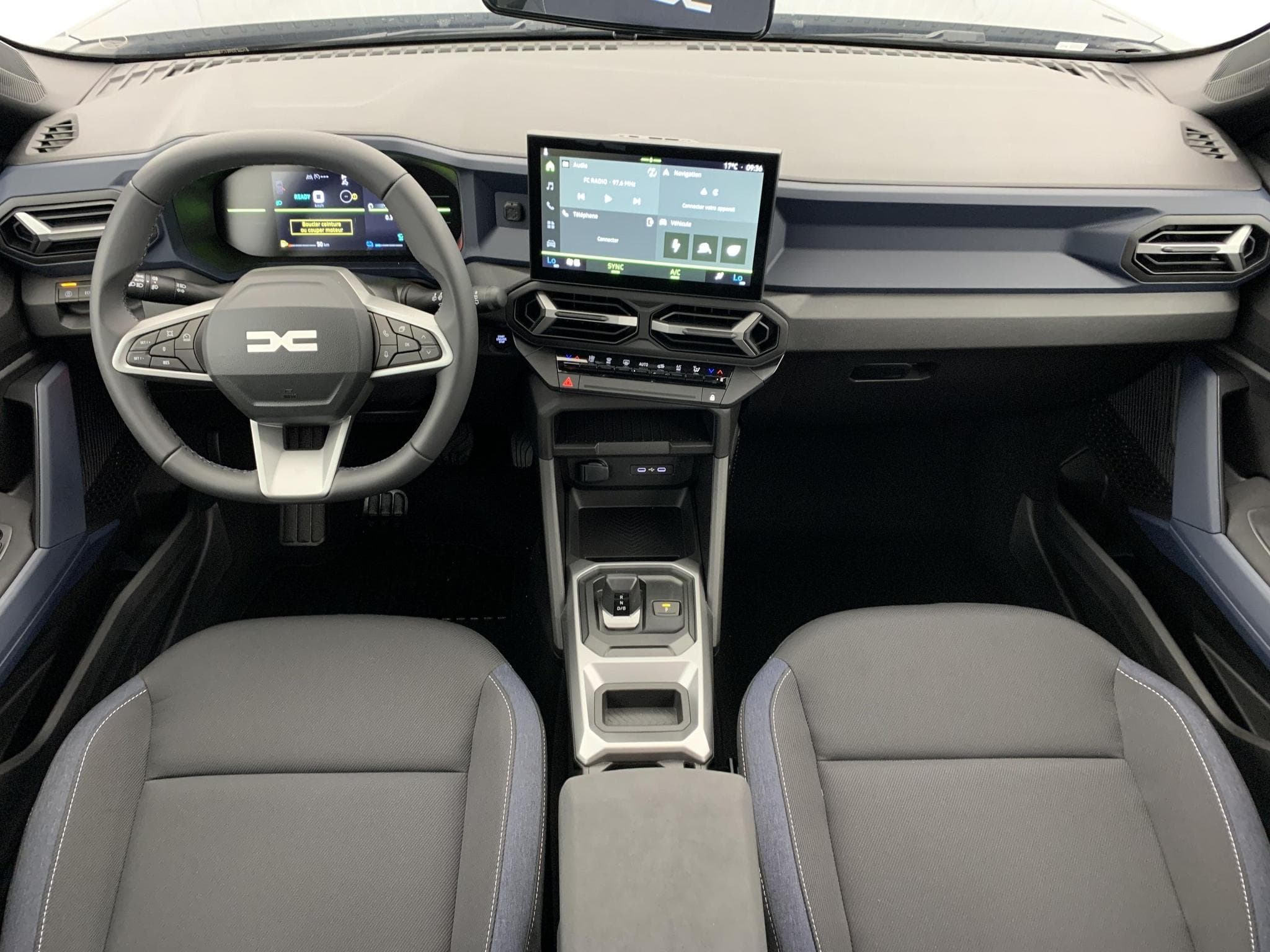 Dacia BIGSTER HYBRID 155 Expression (2026) - Foto 12